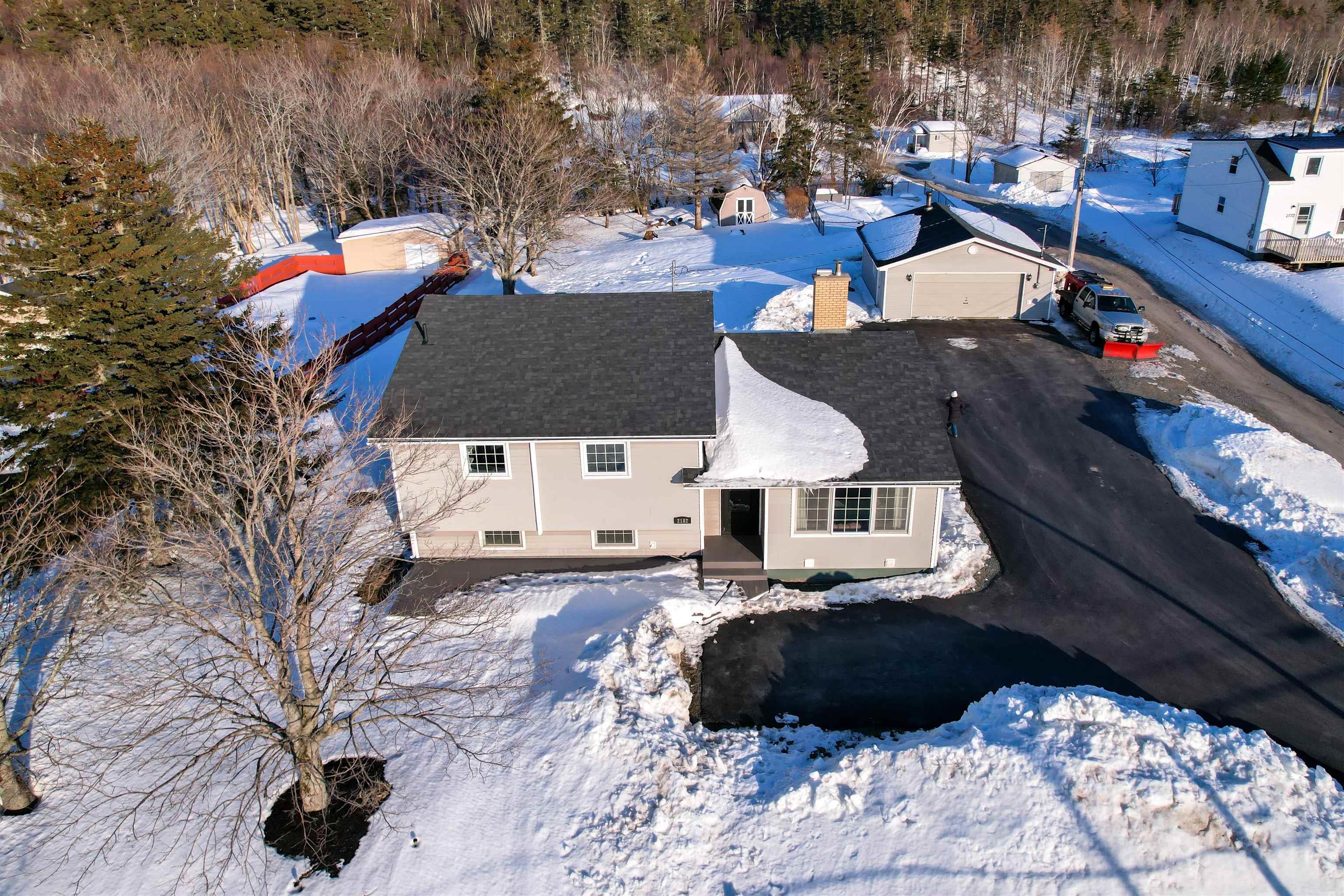 $369,900.00: 2182 New Waterford Highway, South Bar