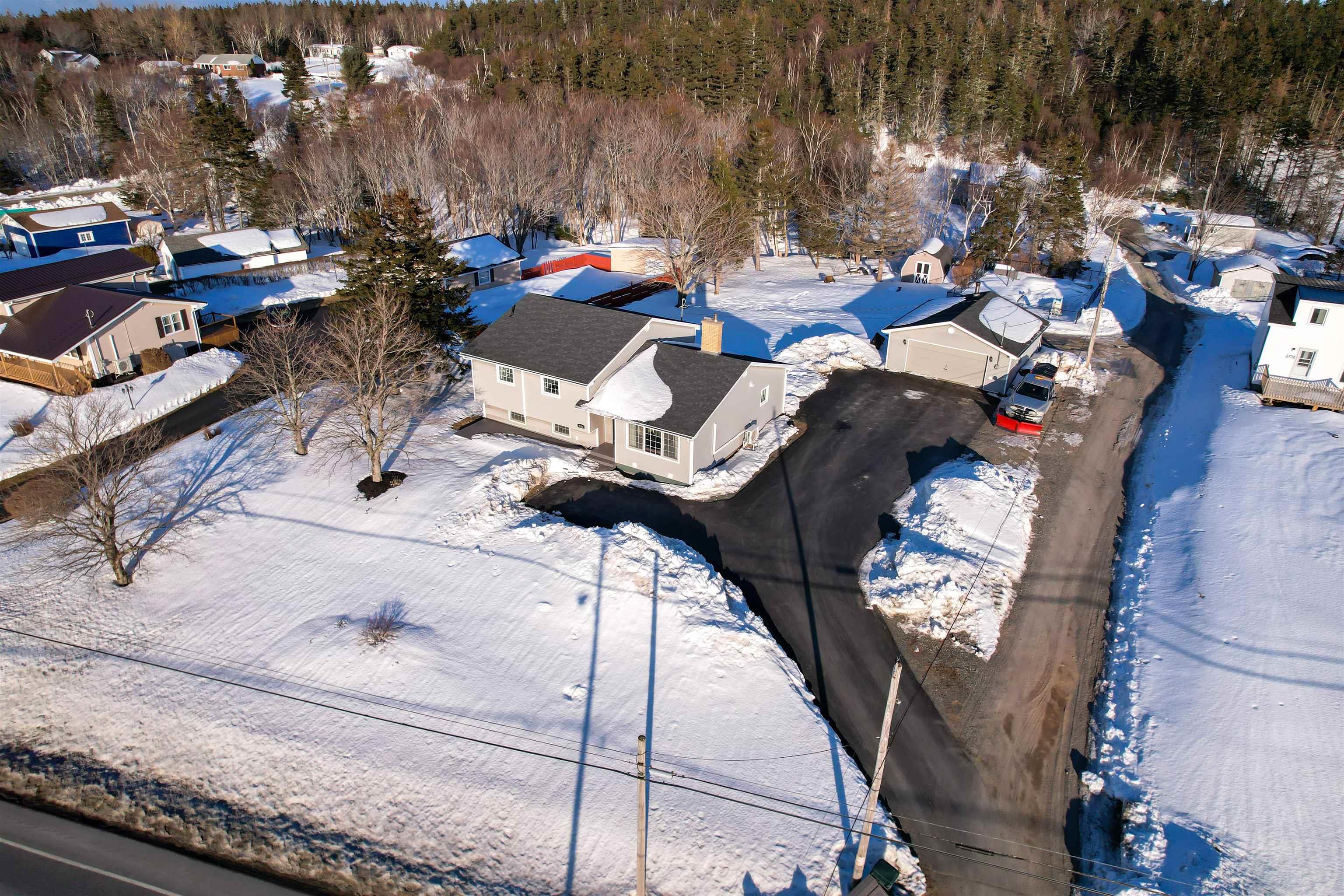 $369,900.00: 2182 New Waterford Highway, South Bar