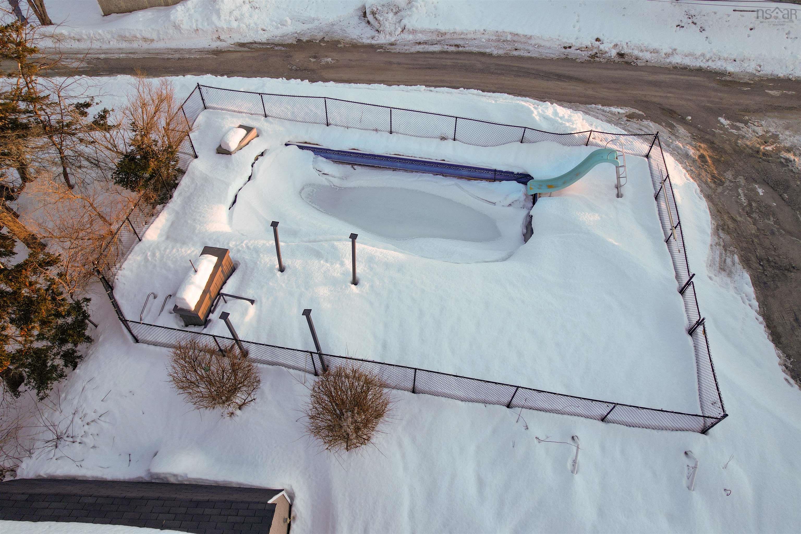 $369,900.00: 2182 New Waterford Highway, South Bar