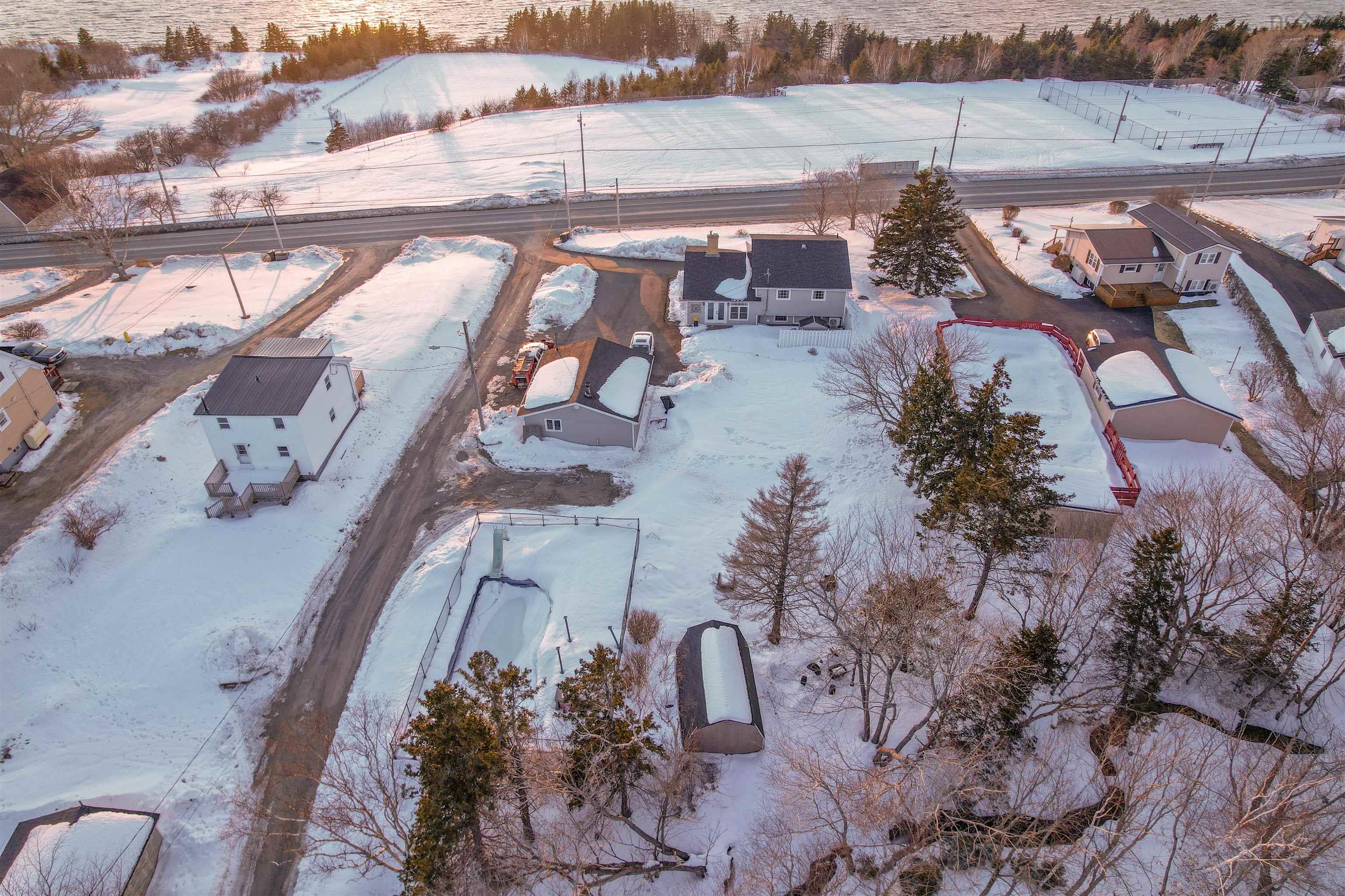 $369,900.00: 2182 New Waterford Highway, South Bar