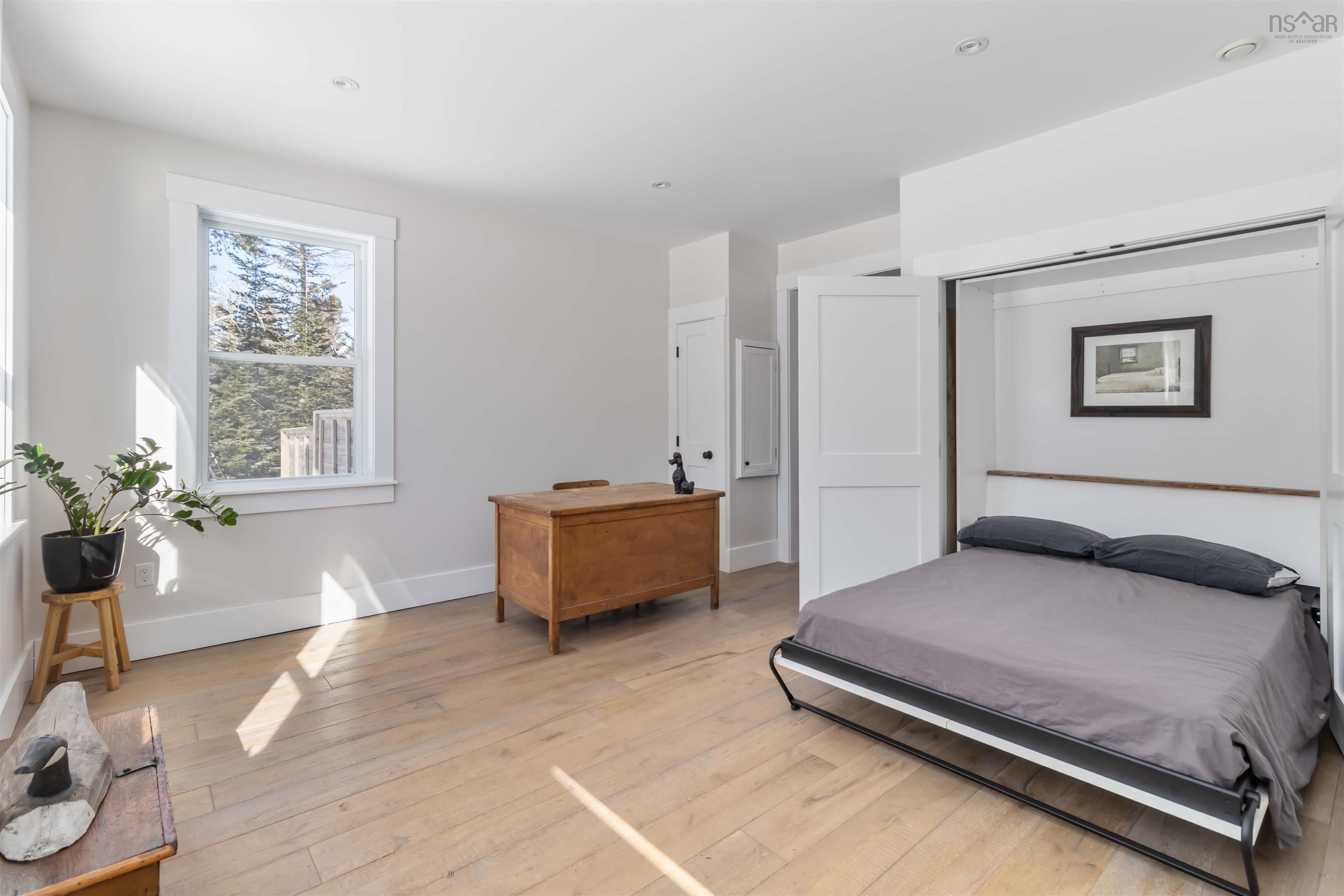 $997,000.00: 25 White Pine Ridge, Hubley