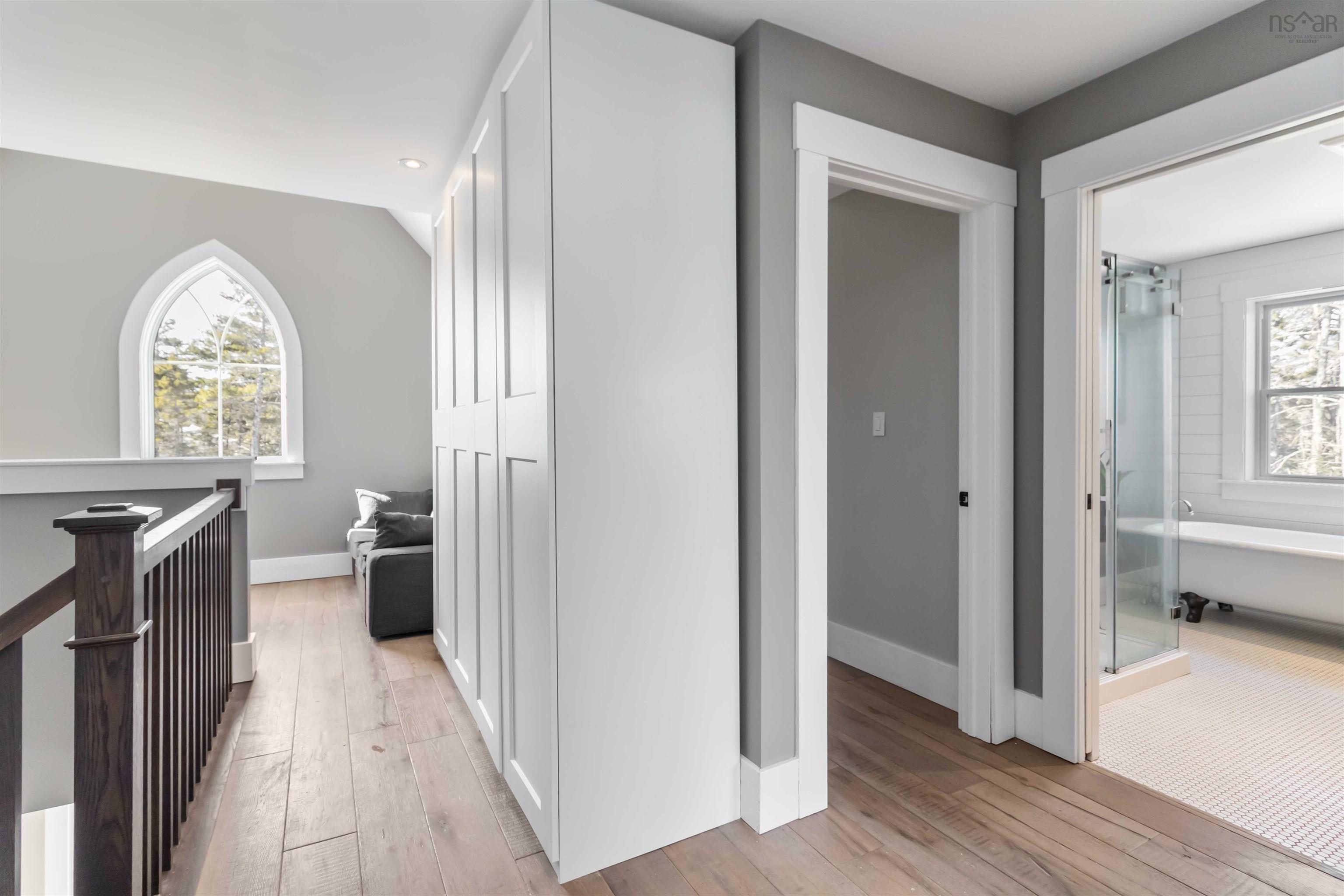 $997,000.00: 25 White Pine Ridge, Hubley