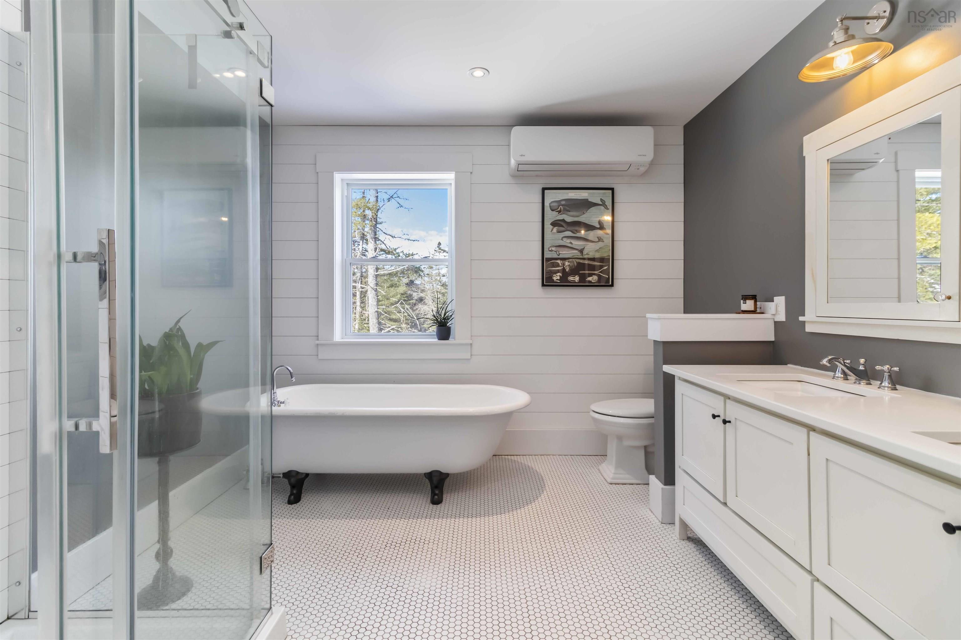 $997,000.00: 25 White Pine Ridge, Hubley