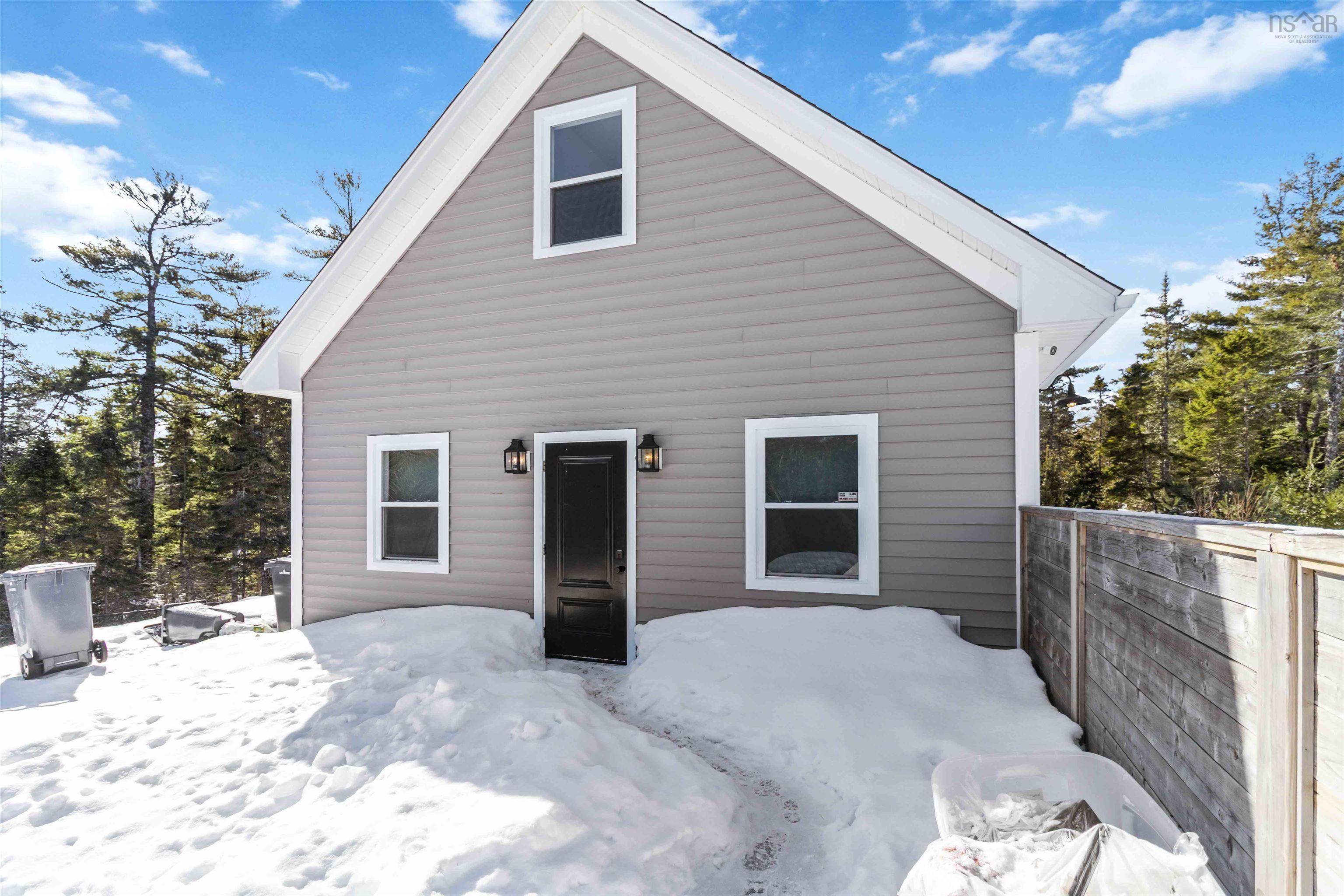 $997,000.00: 25 White Pine Ridge, Hubley