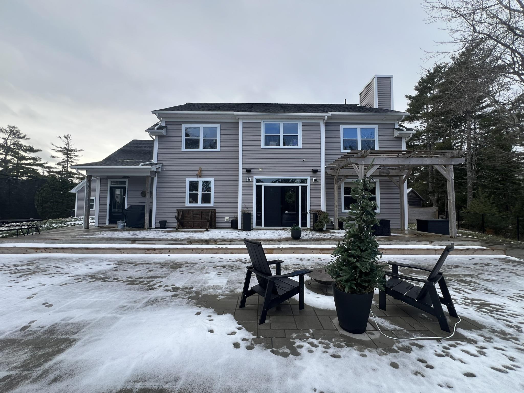 $997,000.00: 25 White Pine Ridge, Hubley