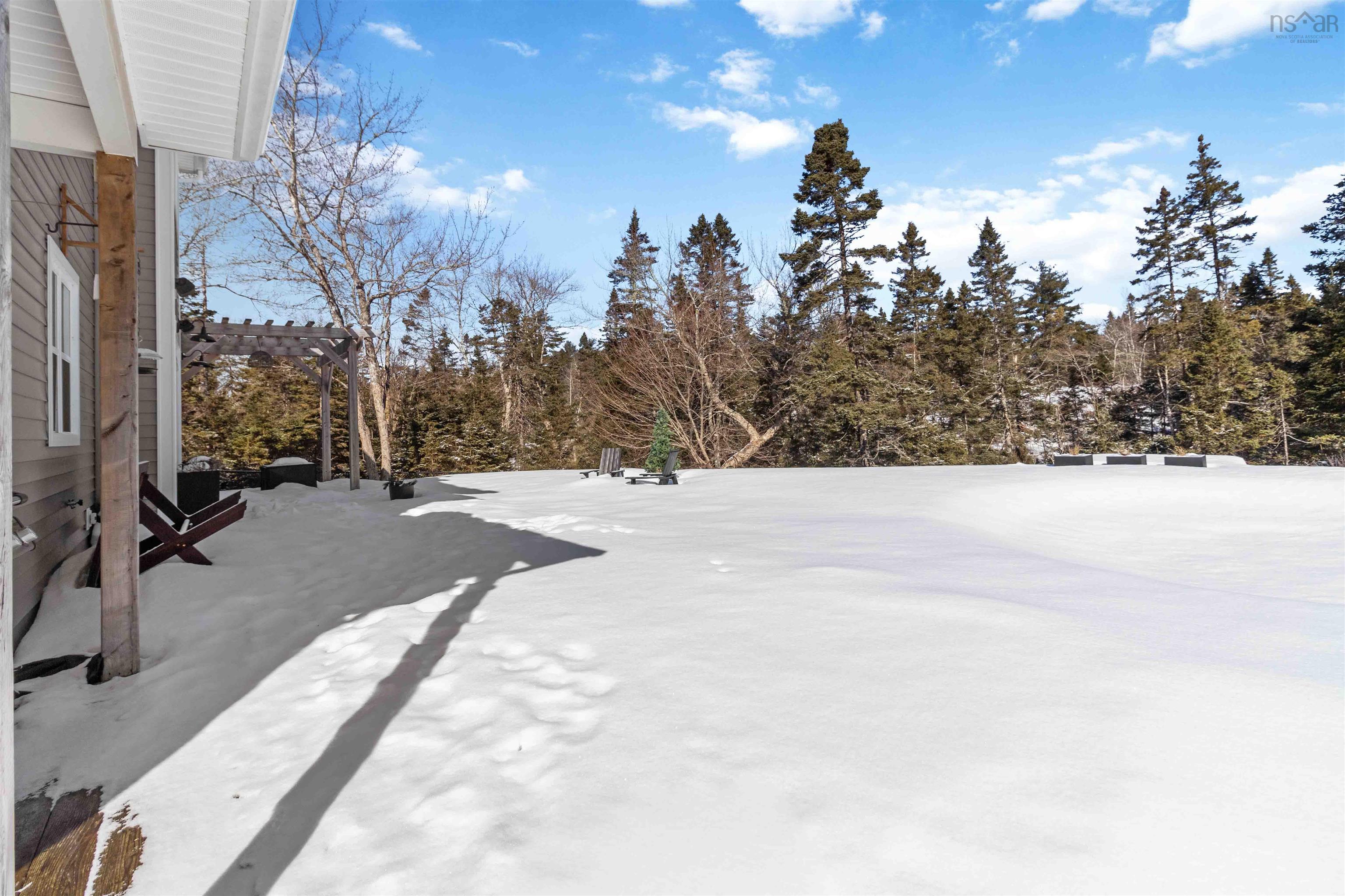 $997,000.00: 25 White Pine Ridge, Hubley