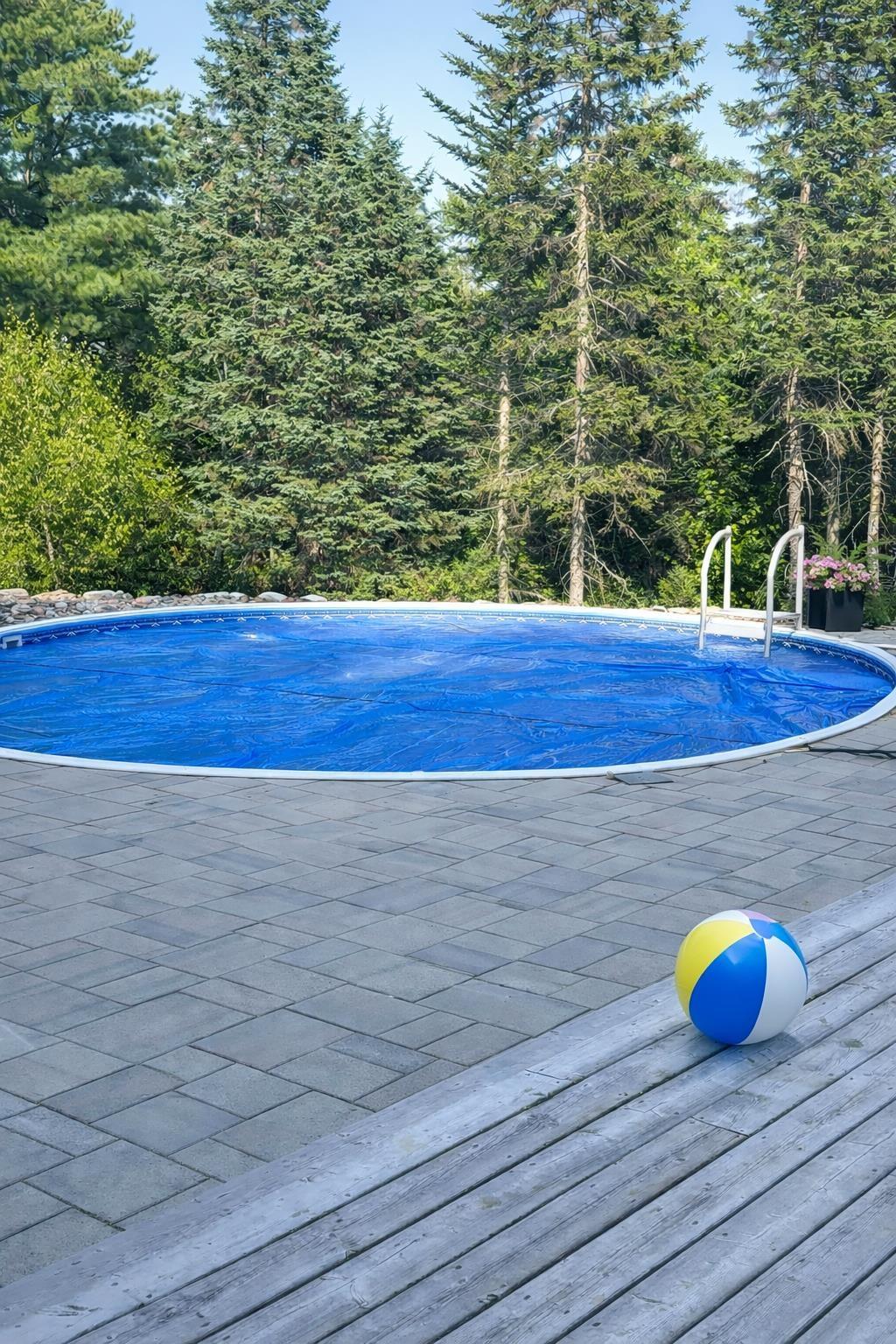 $997,000.00: 25 White Pine Ridge, Hubley