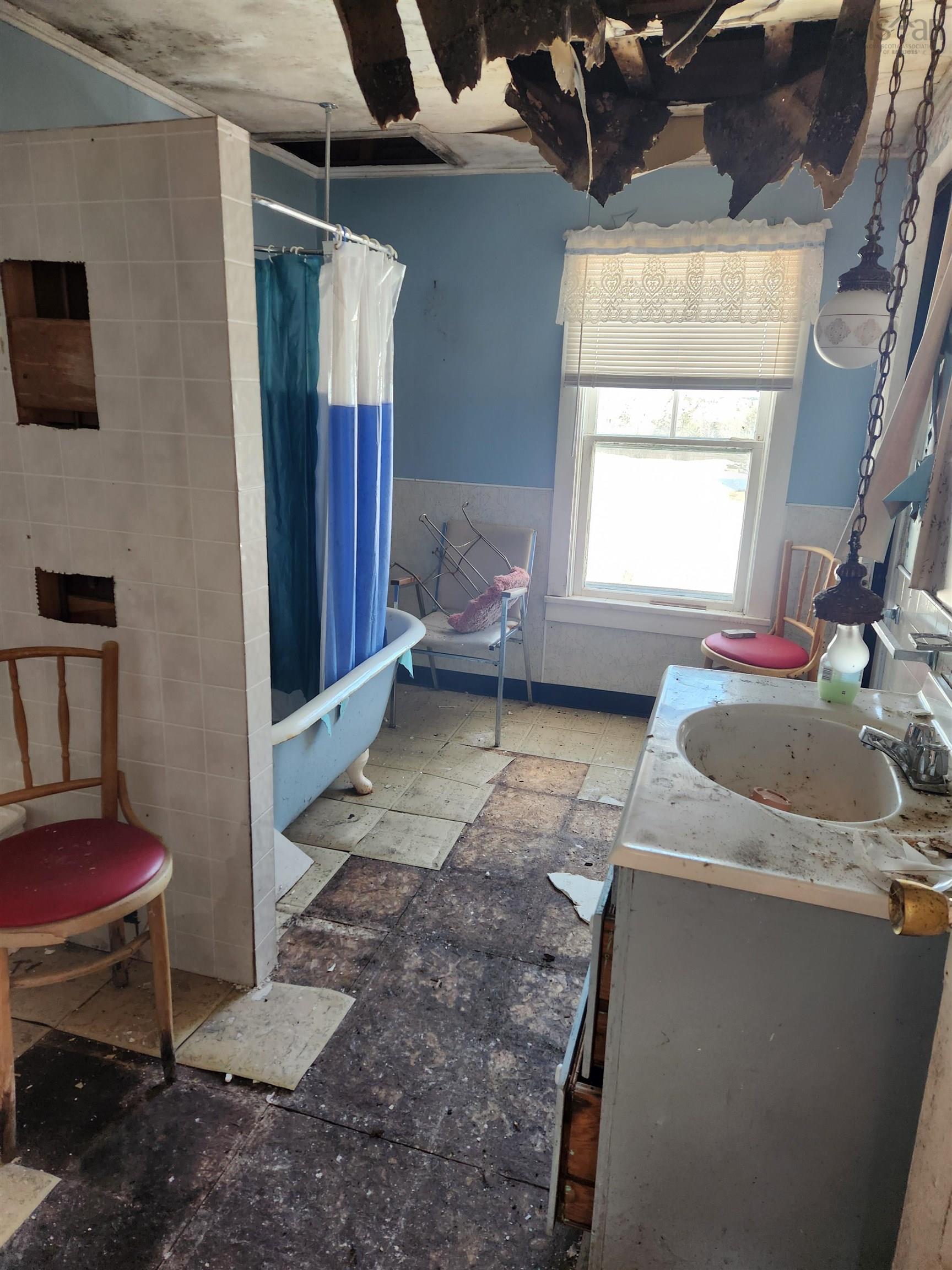 $239,000.00: 28 White Point 1 Road, White Point