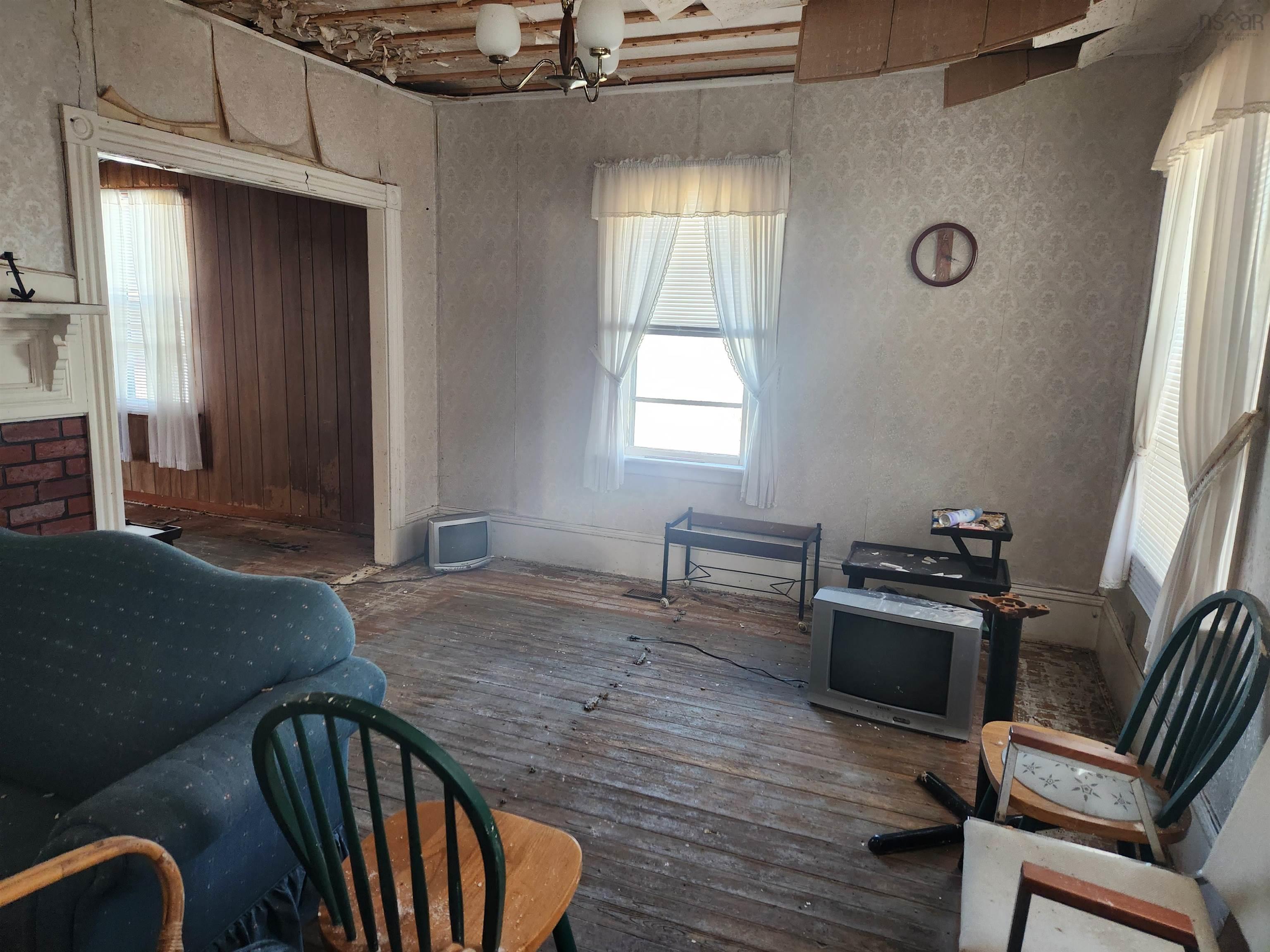 $239,000.00: 28 White Point 1 Road, White Point