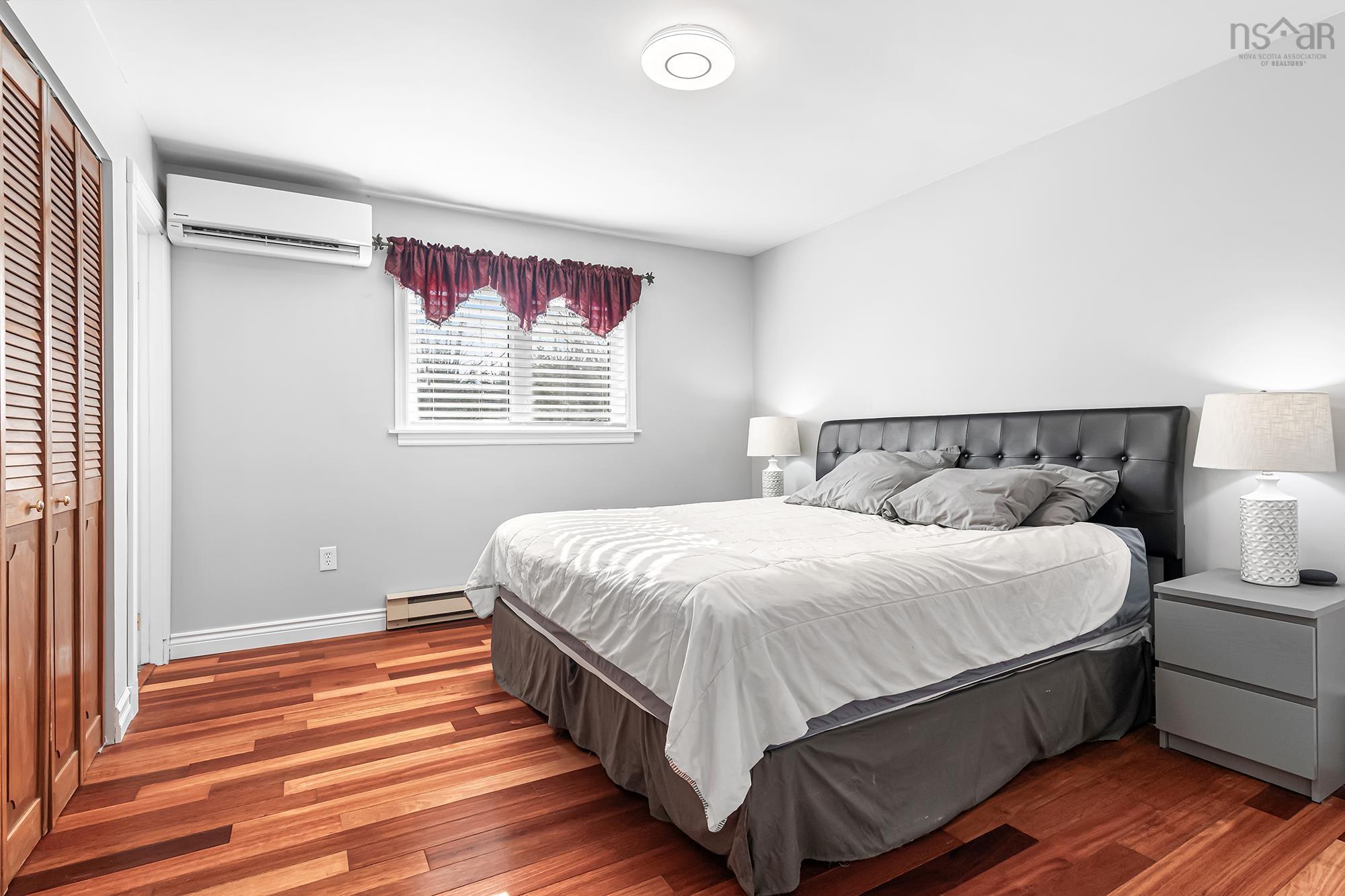 $549,900.00: 35 Poplar Drive, Lantz