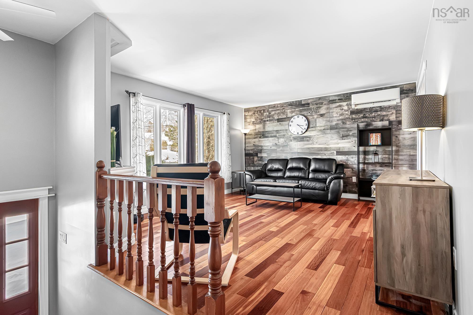 $549,900.00: 35 Poplar Drive, Lantz