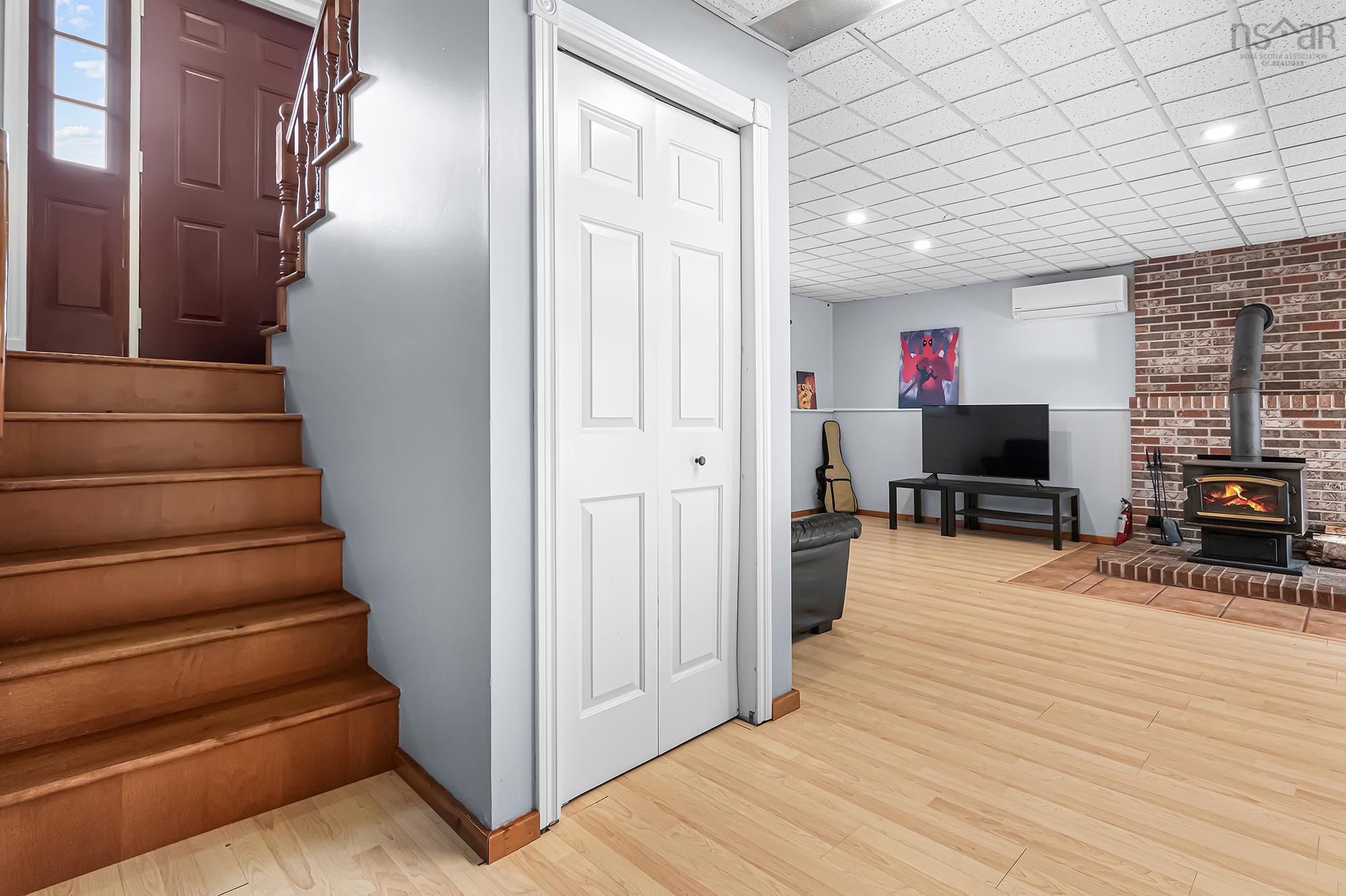 $549,900.00: 35 Poplar Drive, Lantz