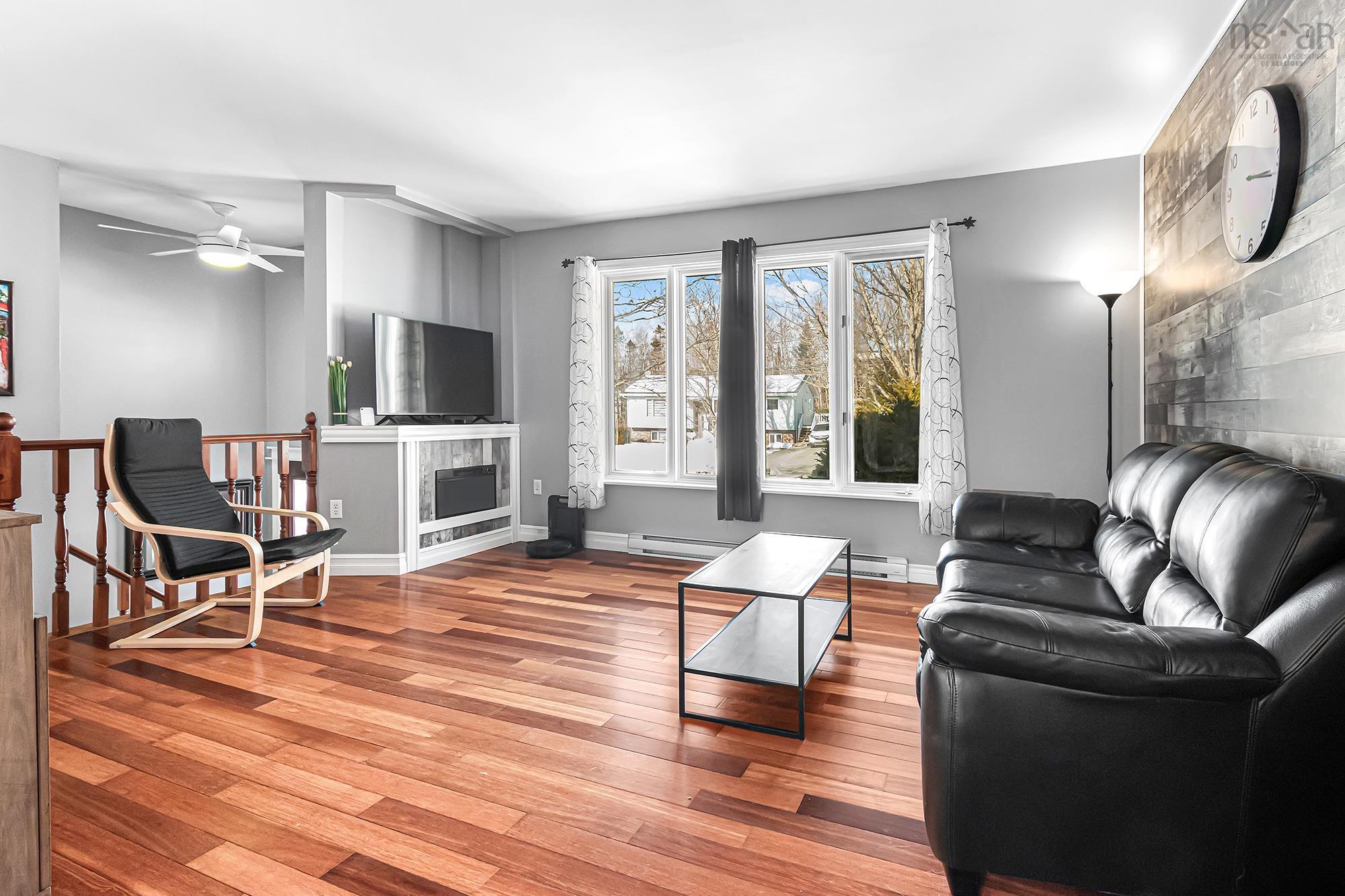 $549,900.00: 35 Poplar Drive, Lantz