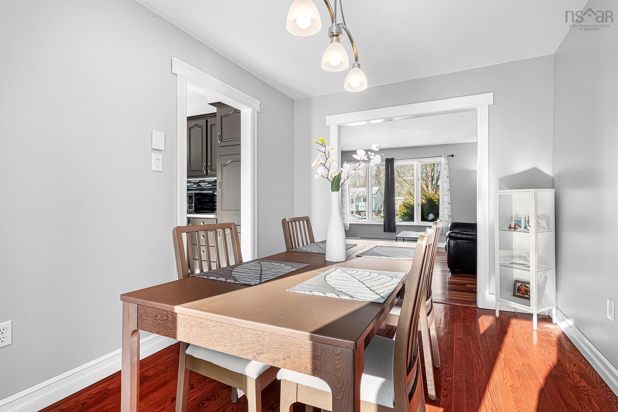 $549,900.00: 35 Poplar Drive, Lantz