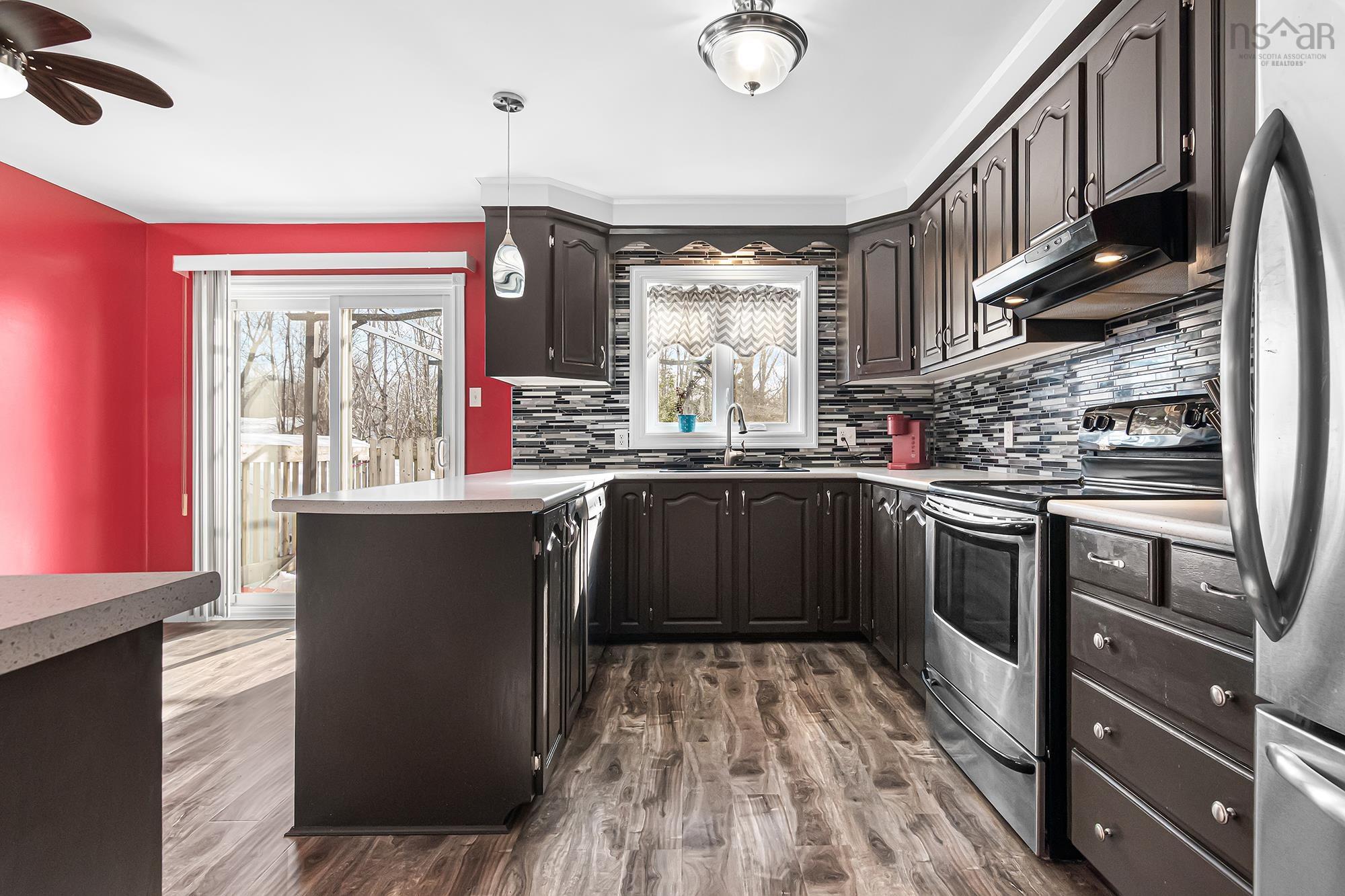 $549,900.00: 35 Poplar Drive, Lantz