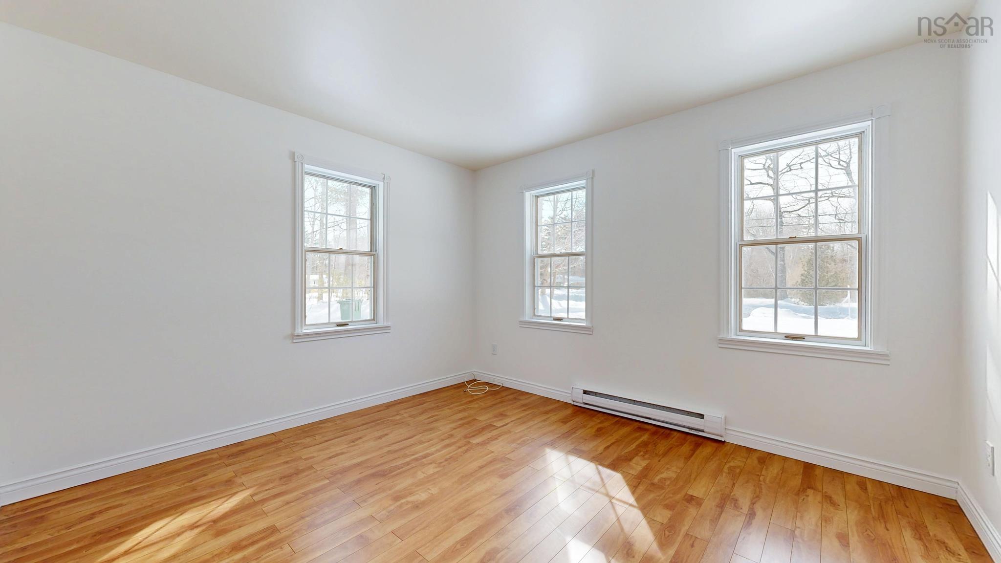 $369,900.00: 1421 Princess Crescent, Coldbrook