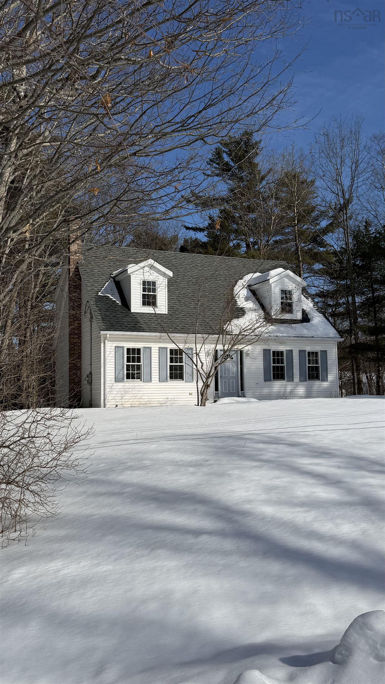 $369,900.00: 1421 Princess Crescent, Coldbrook