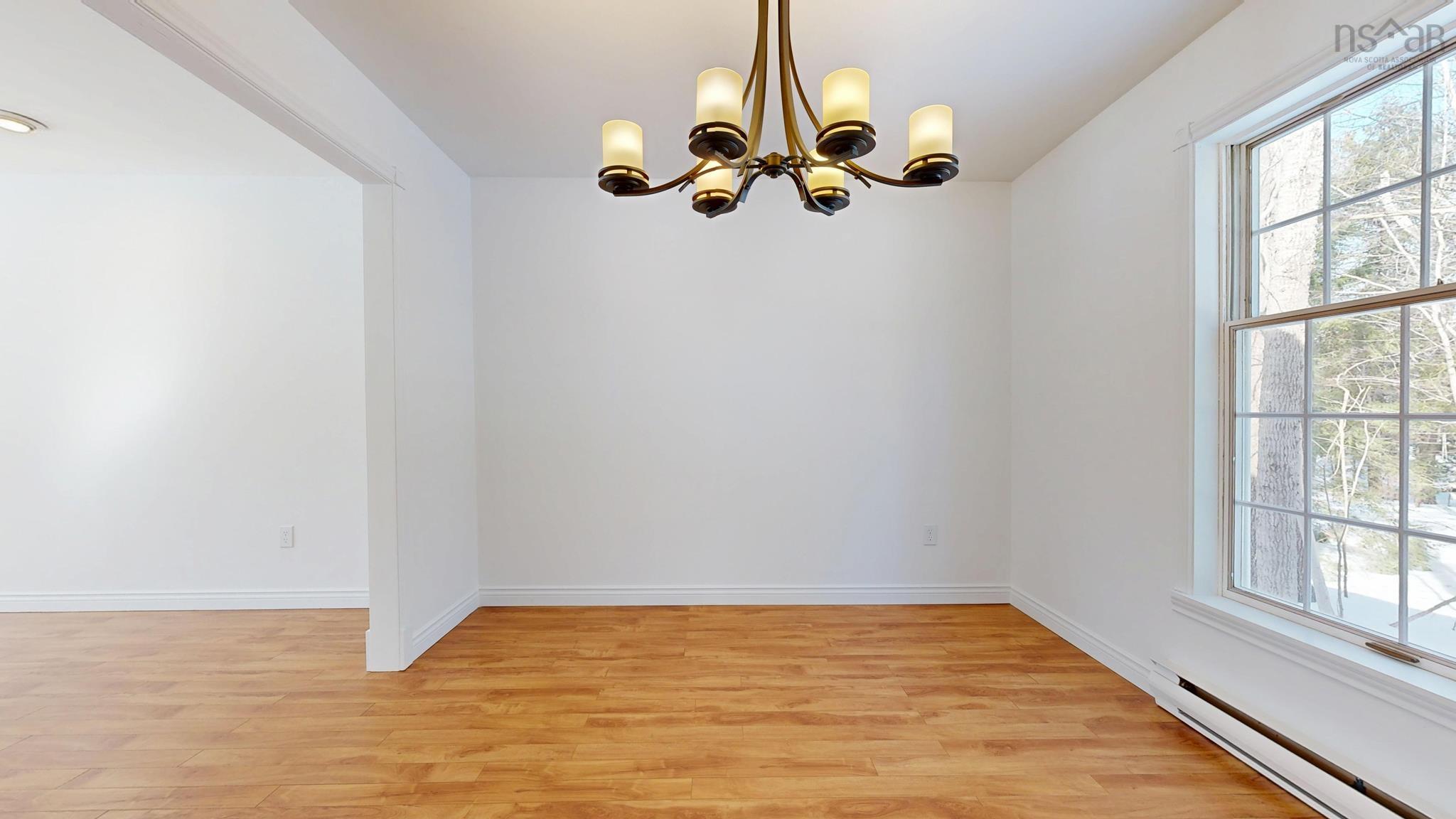 $369,900.00: 1421 Princess Crescent, Coldbrook