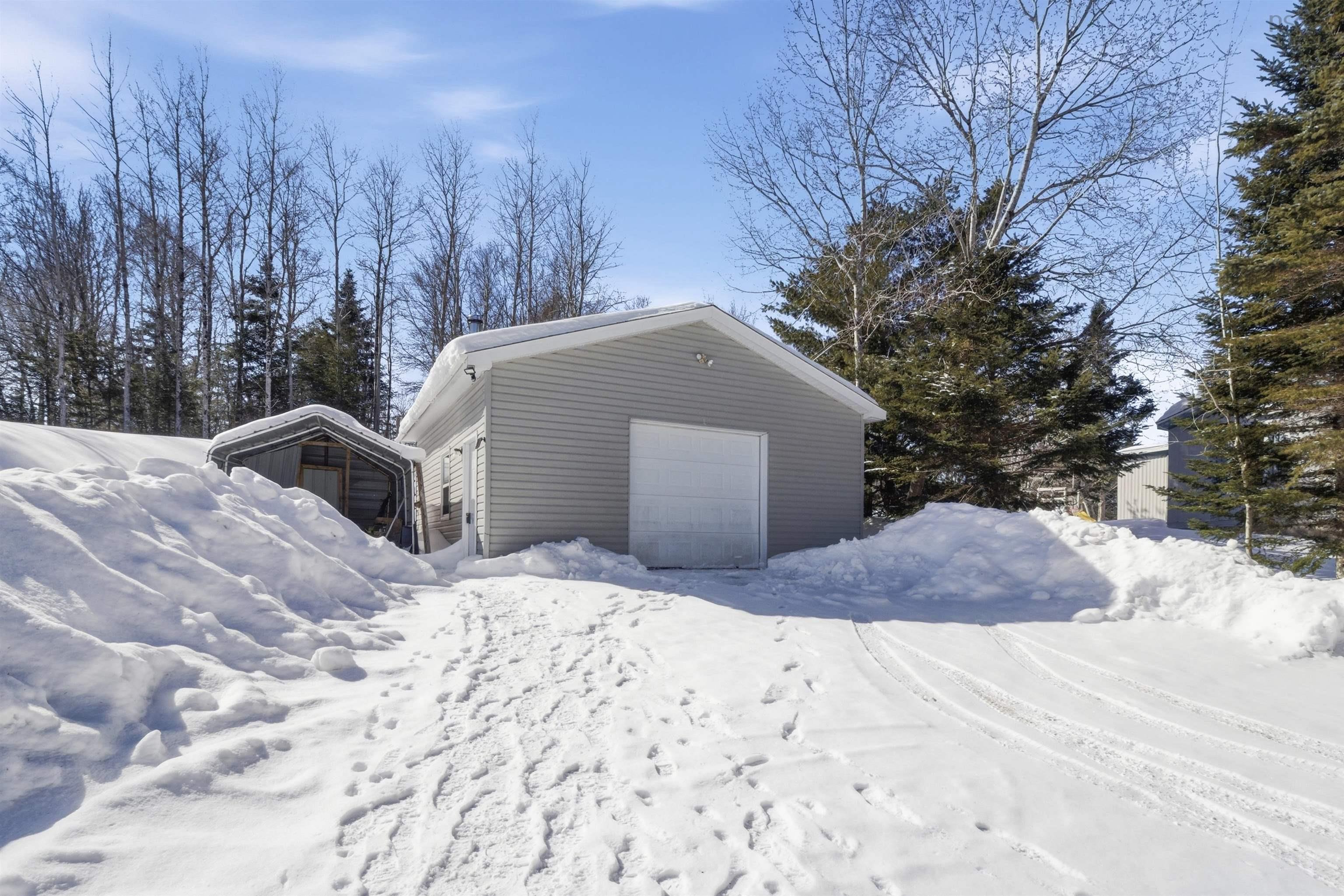 $234,900.00: 8252 Highway 1, Ardoise