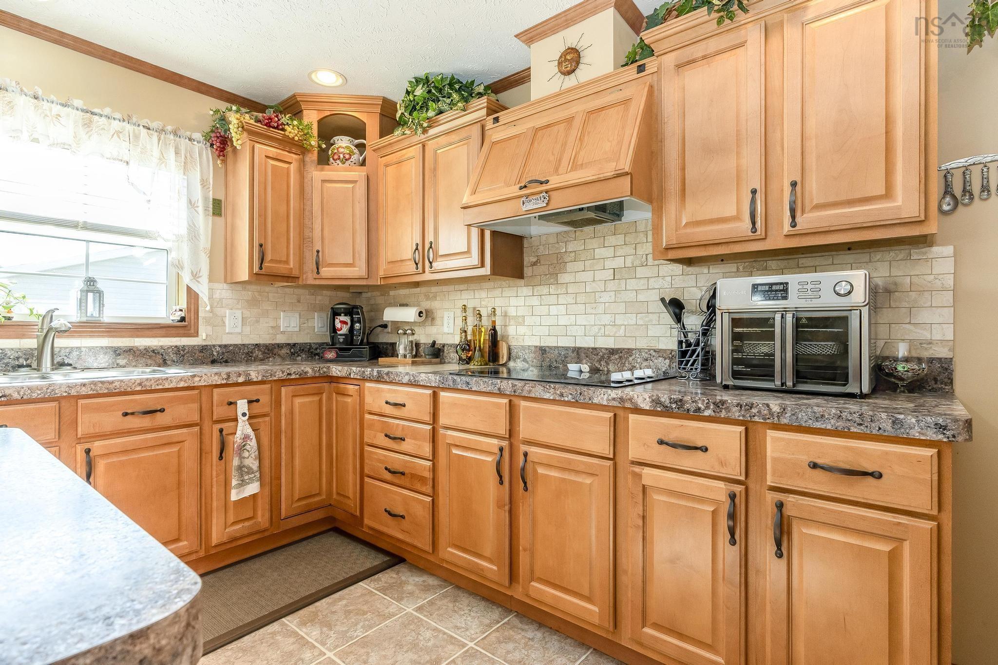 $689,500.00: 151 Appalosa Trail, Bayhead