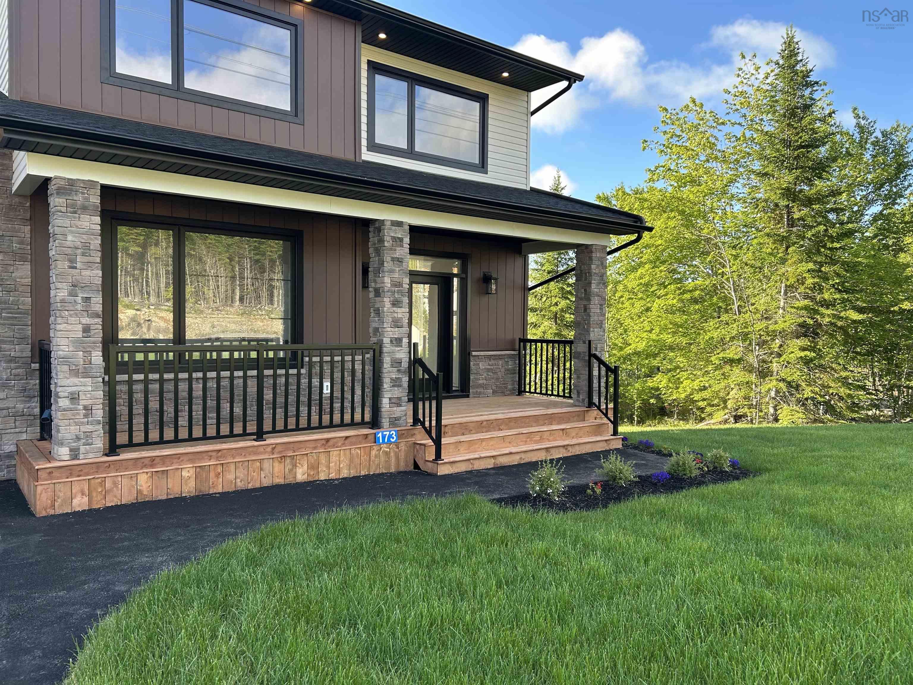 $1,275,000.00: 173 Orchid Court, Middle Sackville