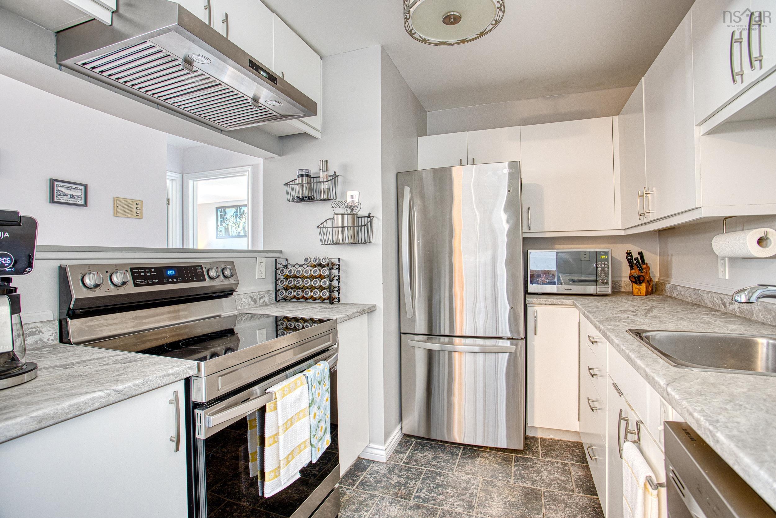 221 24 Hammonds Plains Road, Halifax, NS (MLS 202603872)
