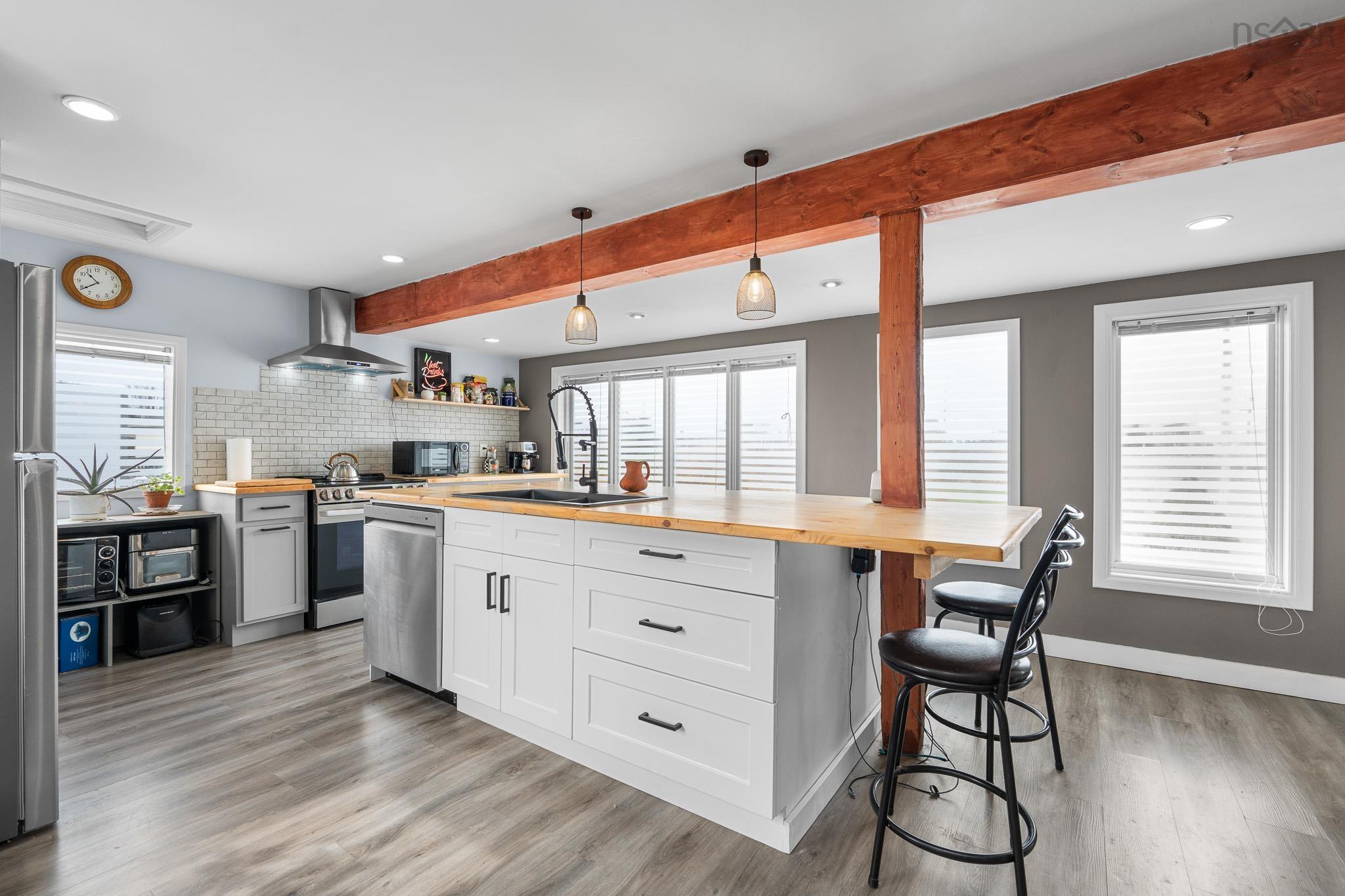 $374,900.00: 17 Ponderosa Lane, Lower West Pubnico