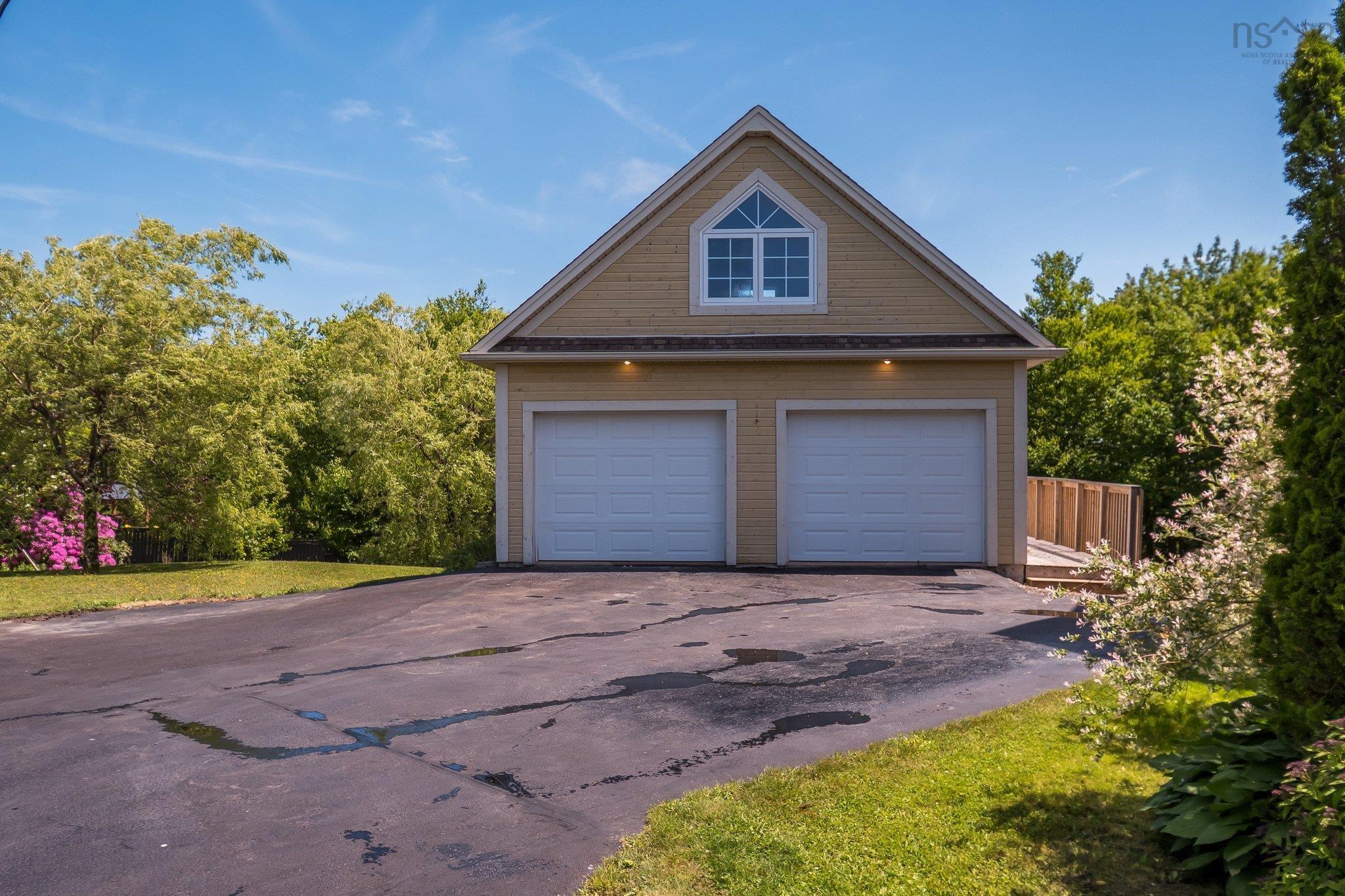 37 Equine Court, Hammonds Plains, NS (MLS 202603890)