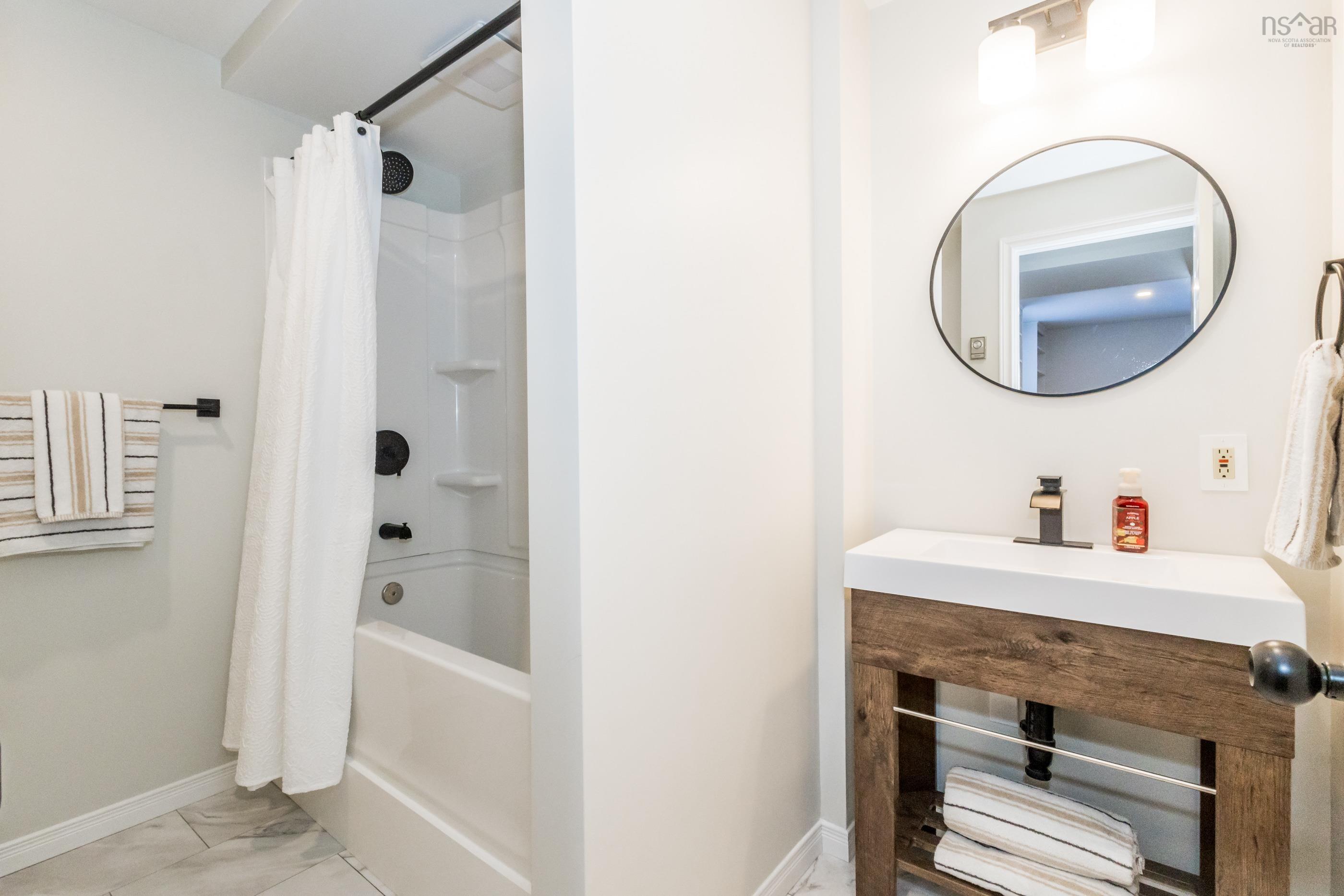 $699,000.00: 1736 Kidston Avenue, Port Williams