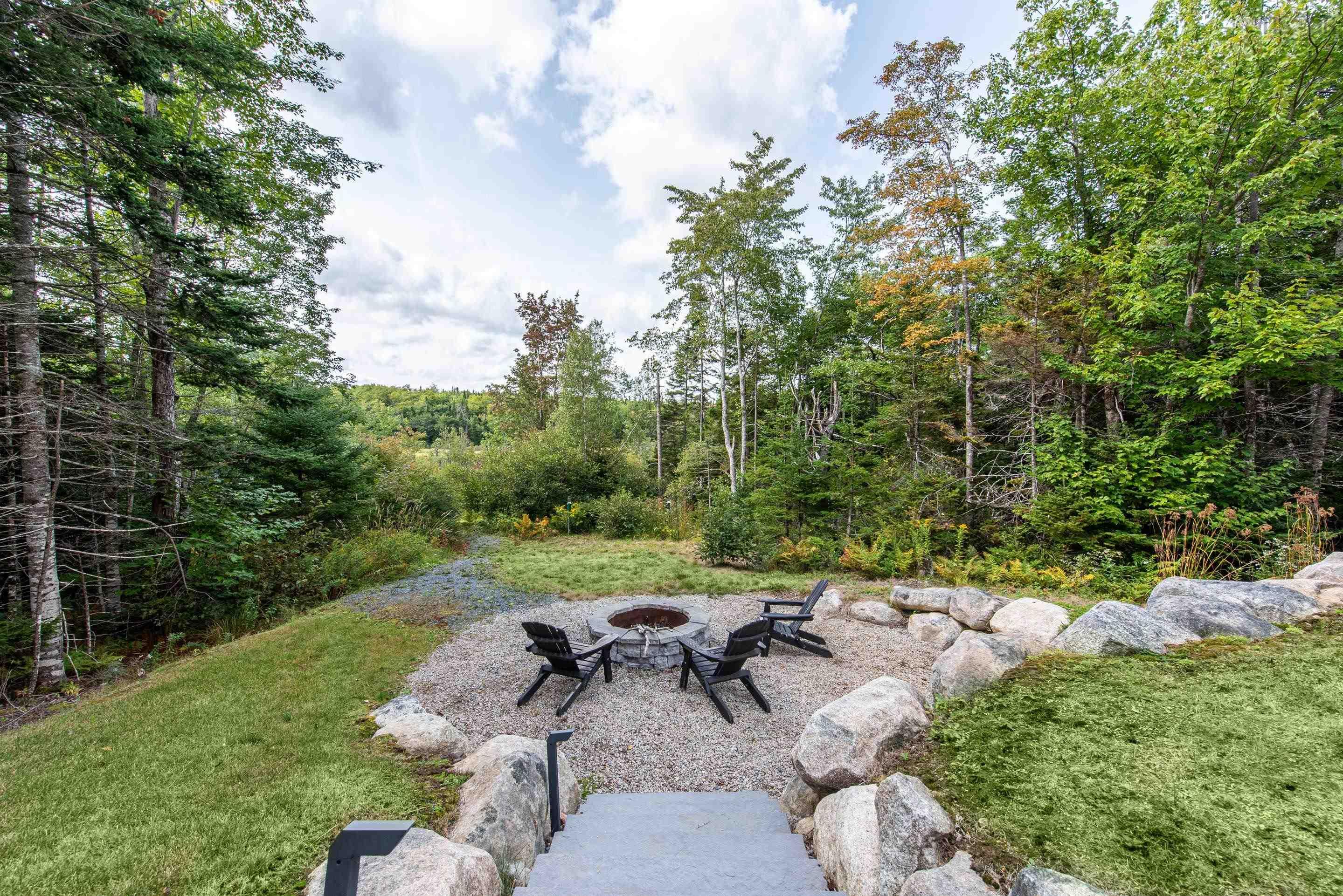 1424 Mccabe Lake Drive, Middle Sackville, NS (MLS 202603901)