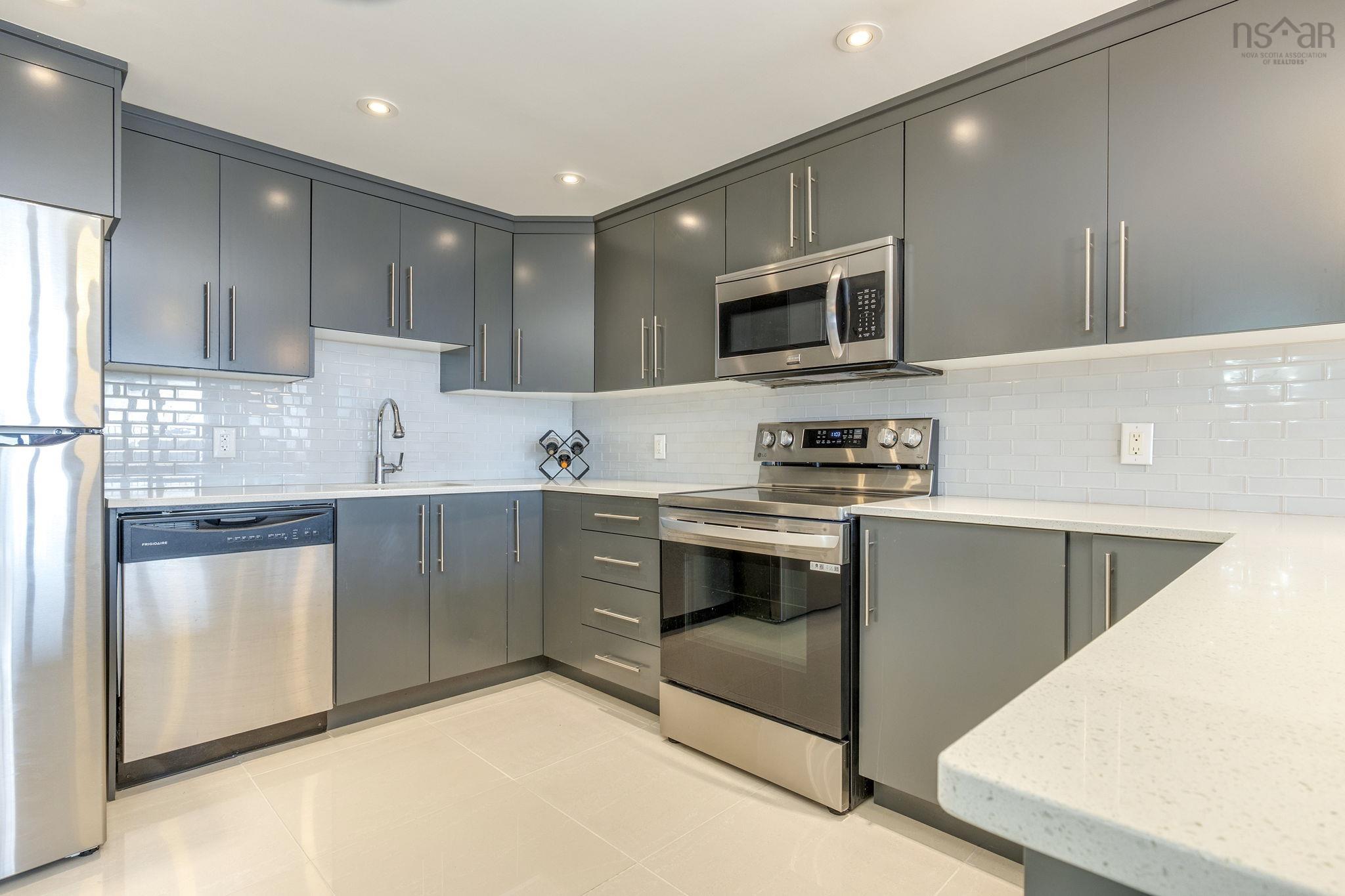 805 6369 Coburg Road, Halifax, NS (MLS 202603904)