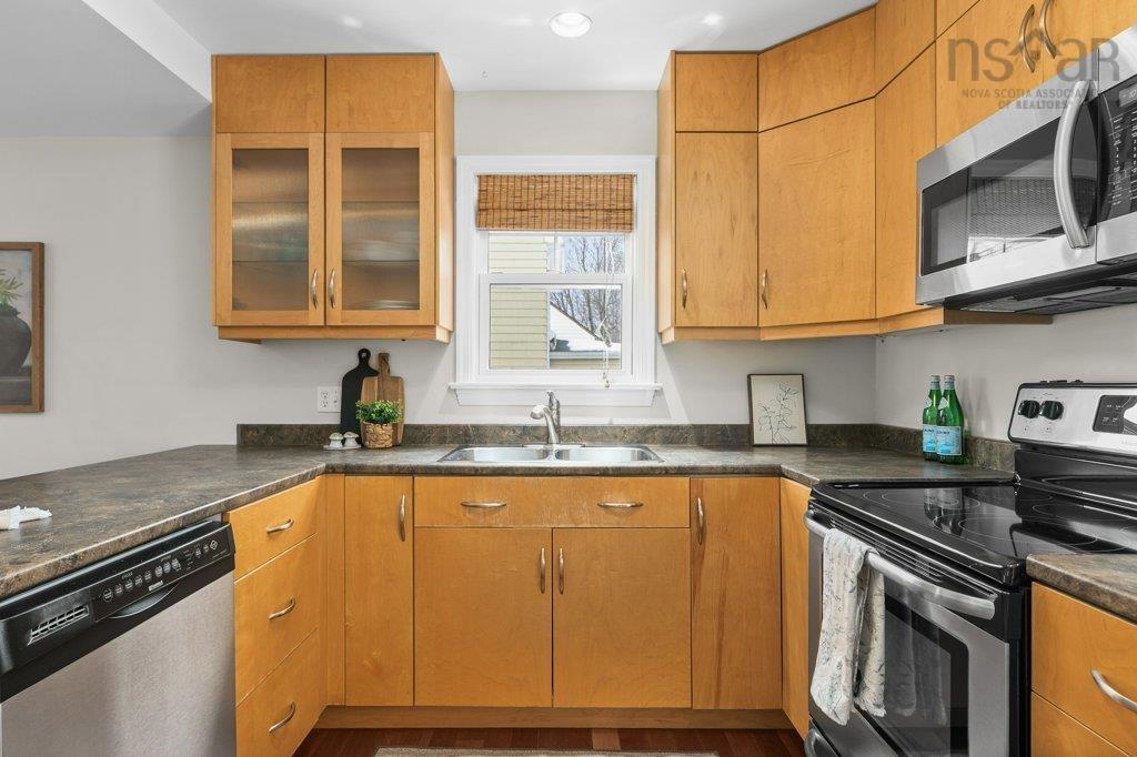 $519,900.00: 31 Guysborough Avenue, Dartmouth