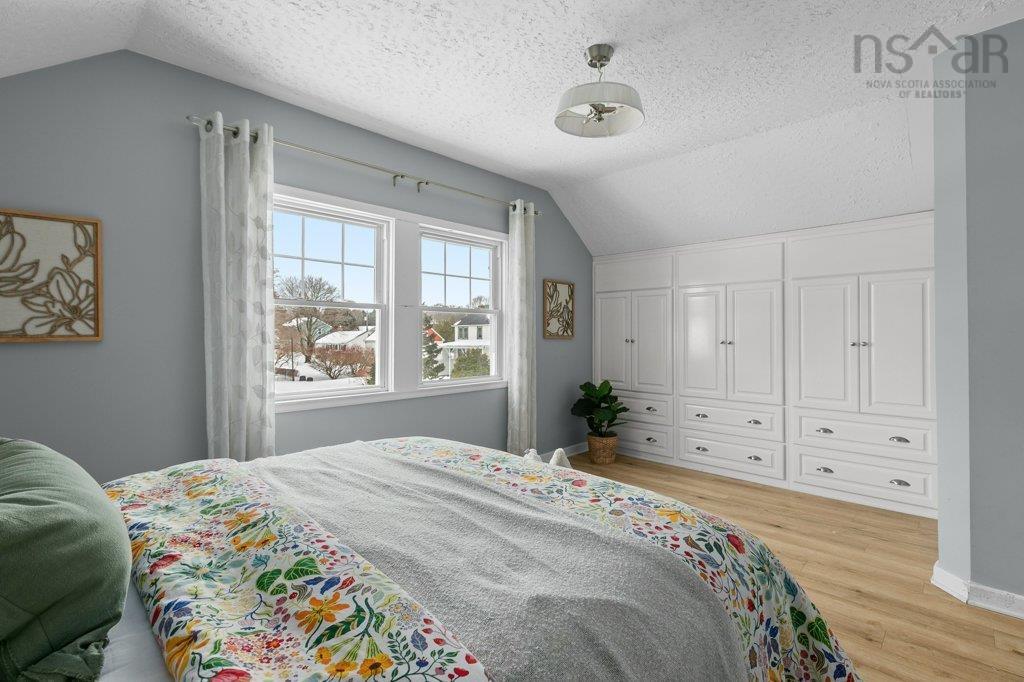 $519,900.00: 31 Guysborough Avenue, Dartmouth