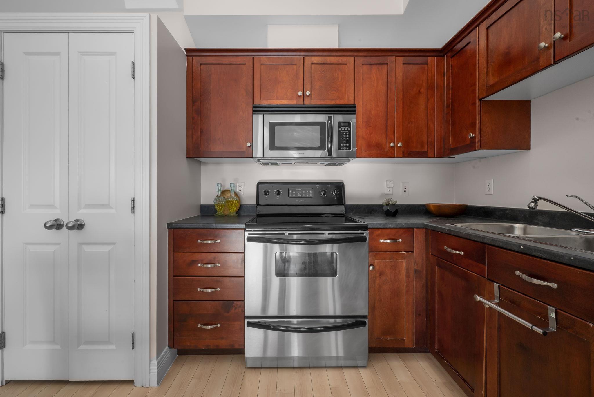 402 171 Portland Street, Dartmouth, NS (MLS 202603908)