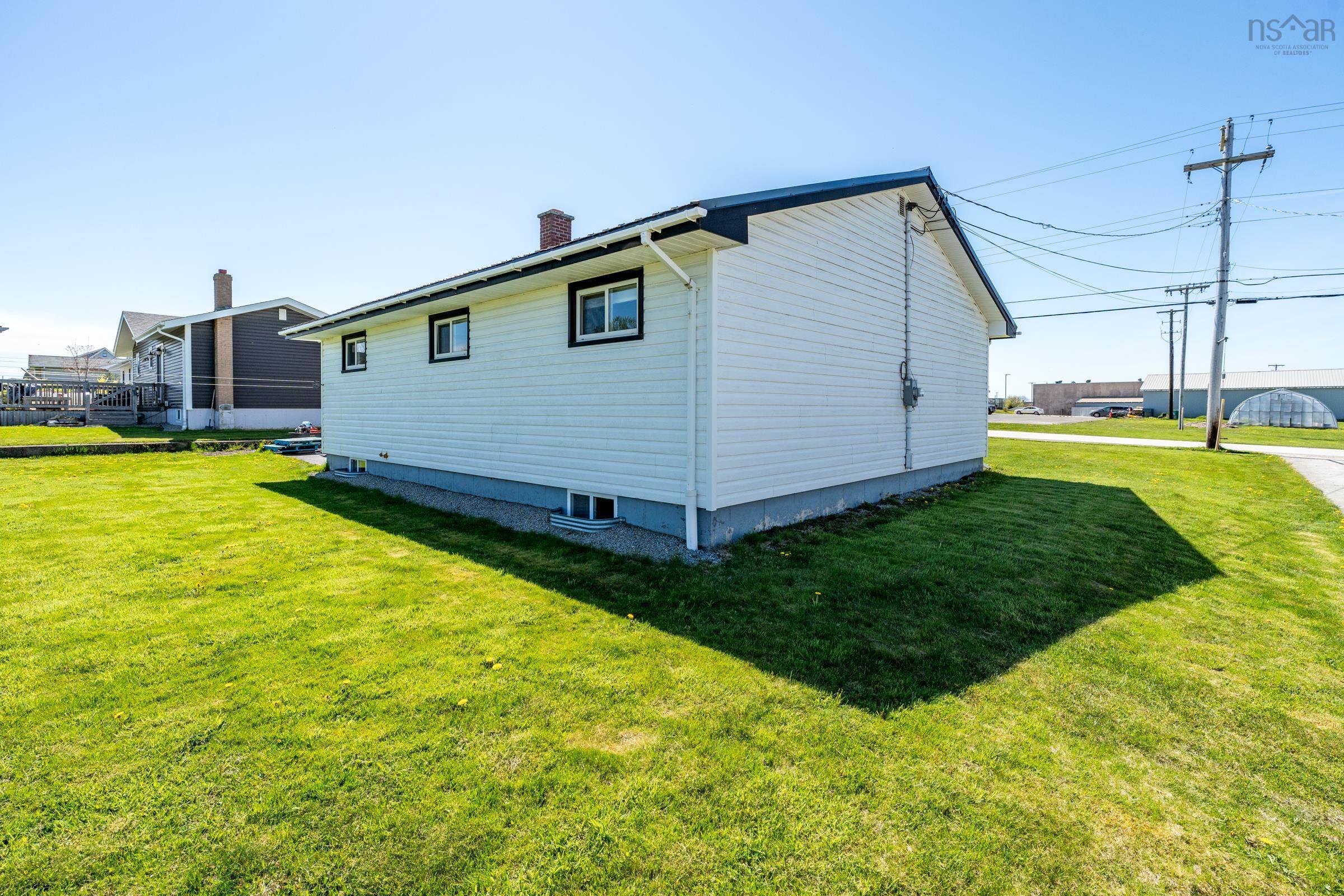 $295,000.00: 72 Hibernia Street, Yarmouth