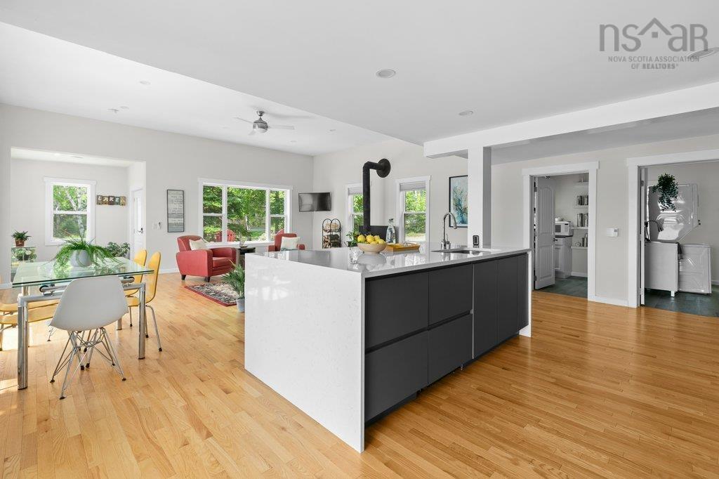 $1,350,000.00: 170 & 166 Laura