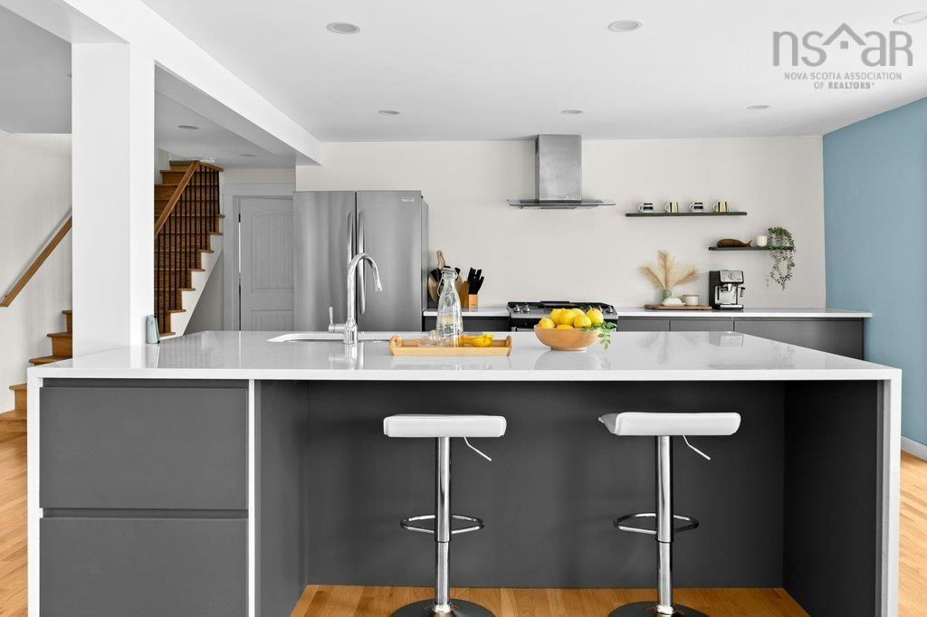 $1,350,000.00: 170 & 166 Laura