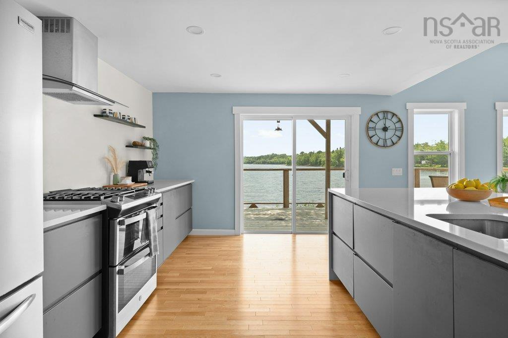 $1,350,000.00: 170 & 166 Laura