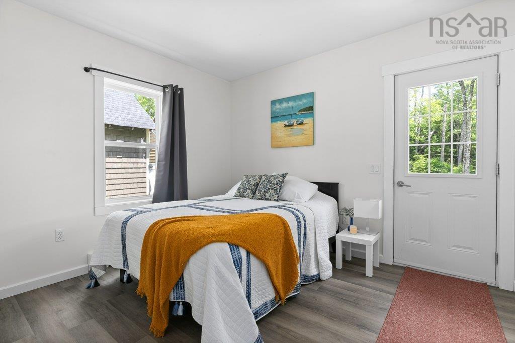 $1,350,000.00: 170 & 166 Laura