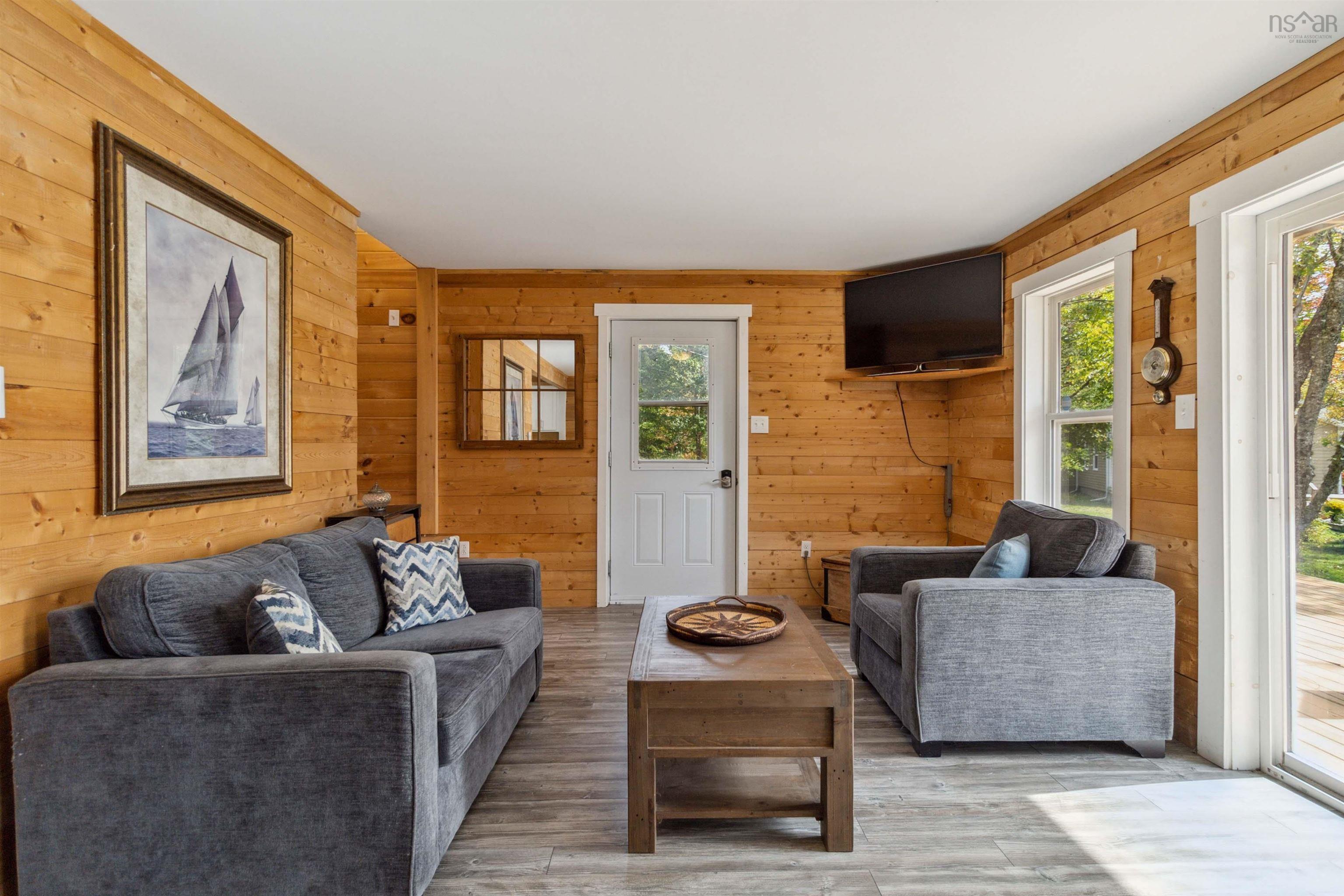 $1,350,000.00: 170 & 166 Laura