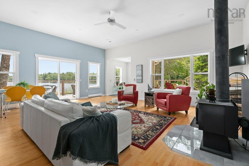 $1,350,000.00: 170 & 166 Laura