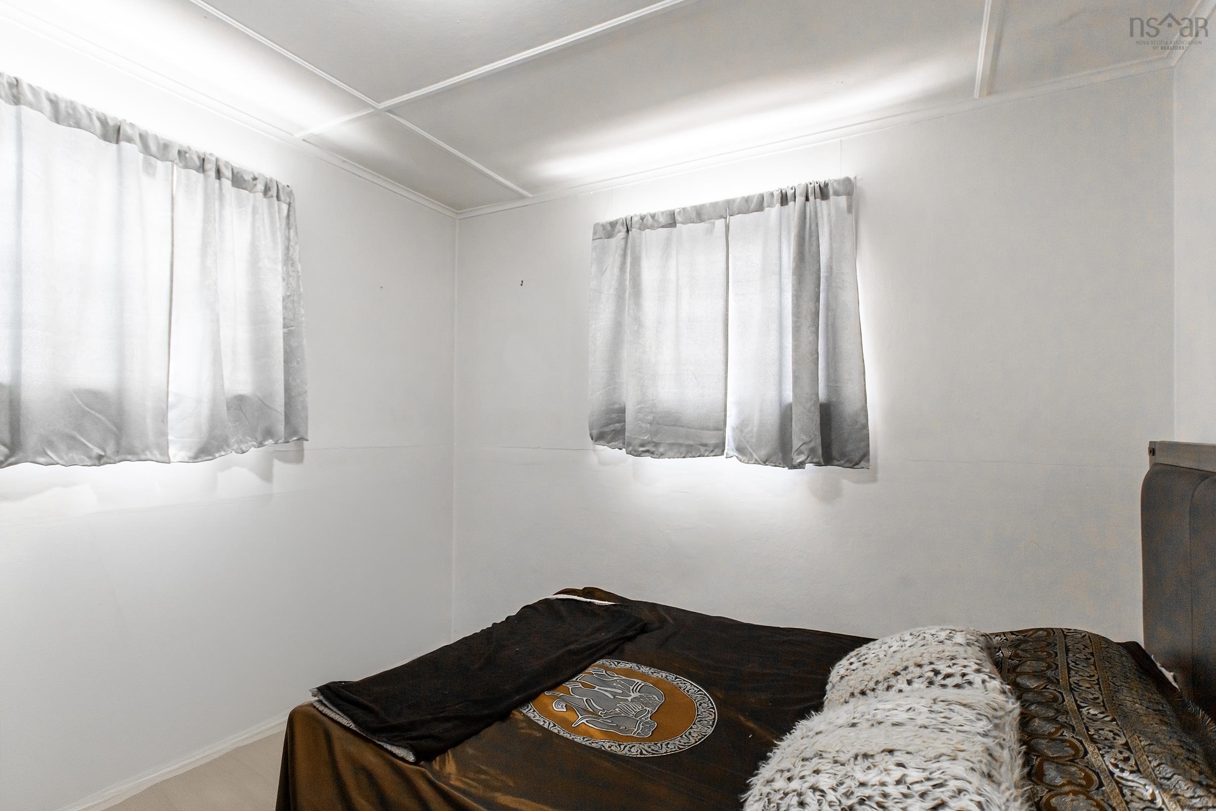 $325,000.00: 499 Main Street, Middleton