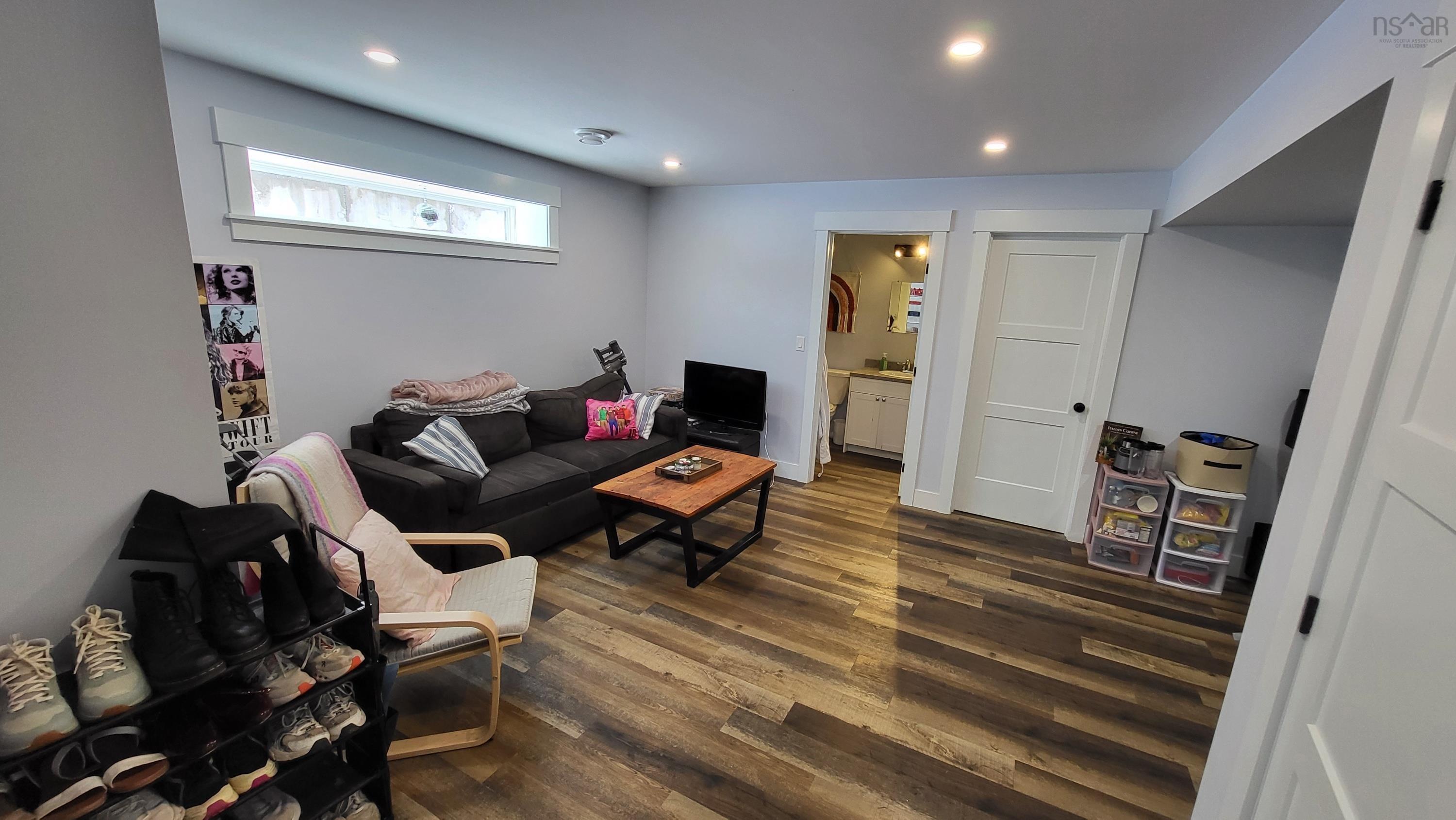 $950,000.00: 52 & 54 Gaspereau Avenue, Wolfville