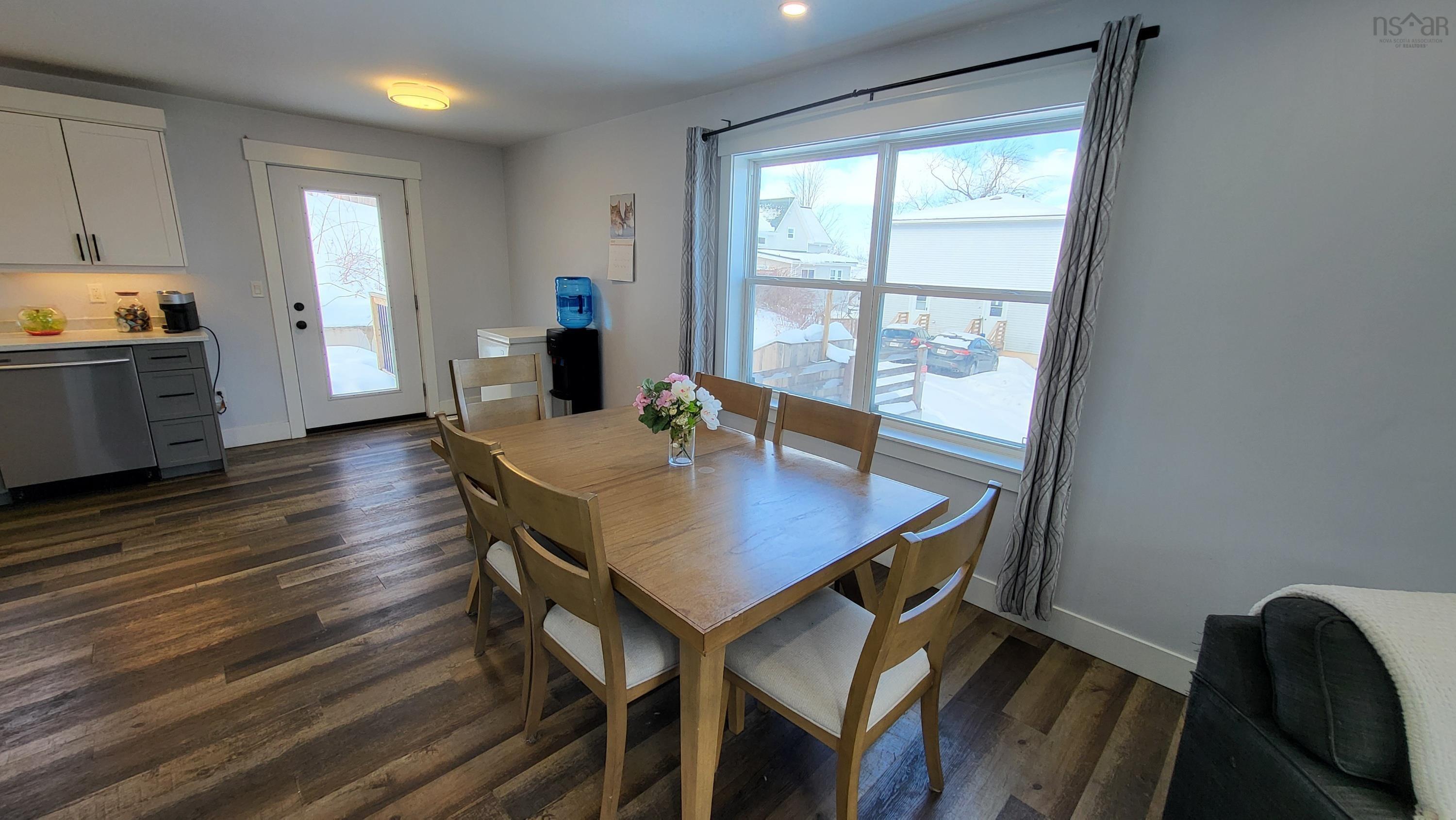 $950,000.00: 52 & 54 Gaspereau Avenue, Wolfville