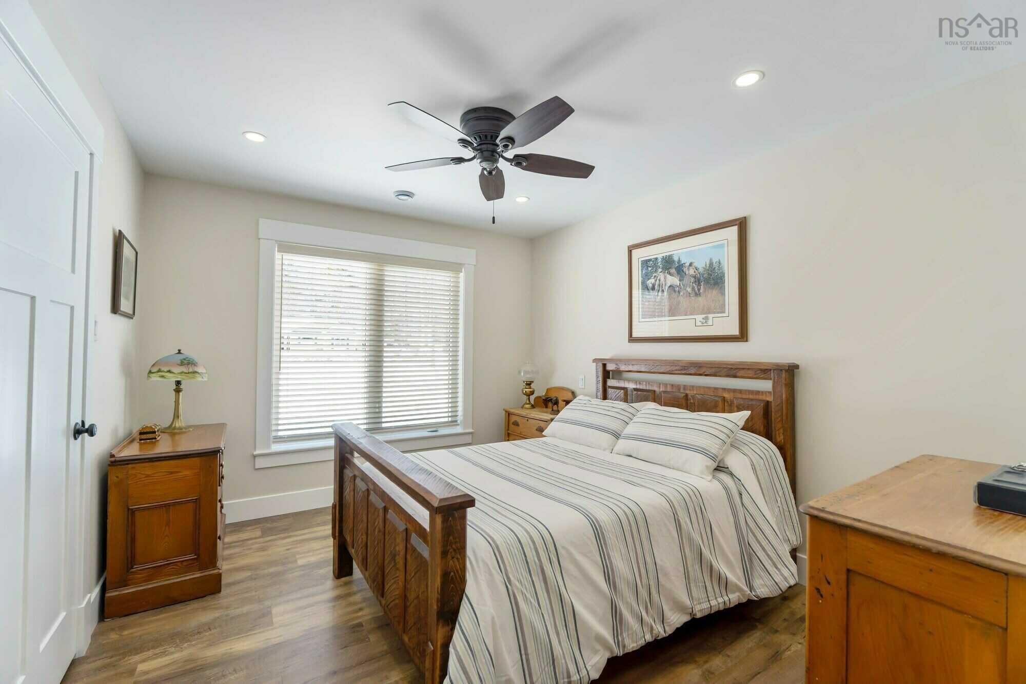$650,000.00: 472 Alexander MacKenzie Road, South Farmington