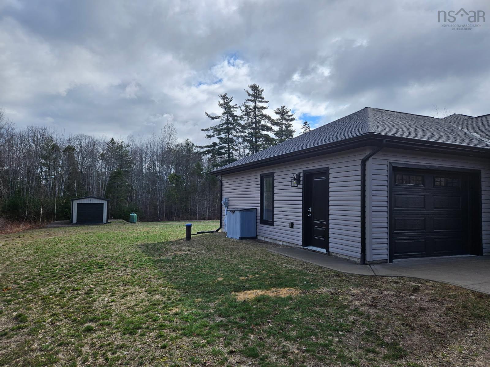$650,000.00: 472 Alexander MacKenzie Road, South Farmington