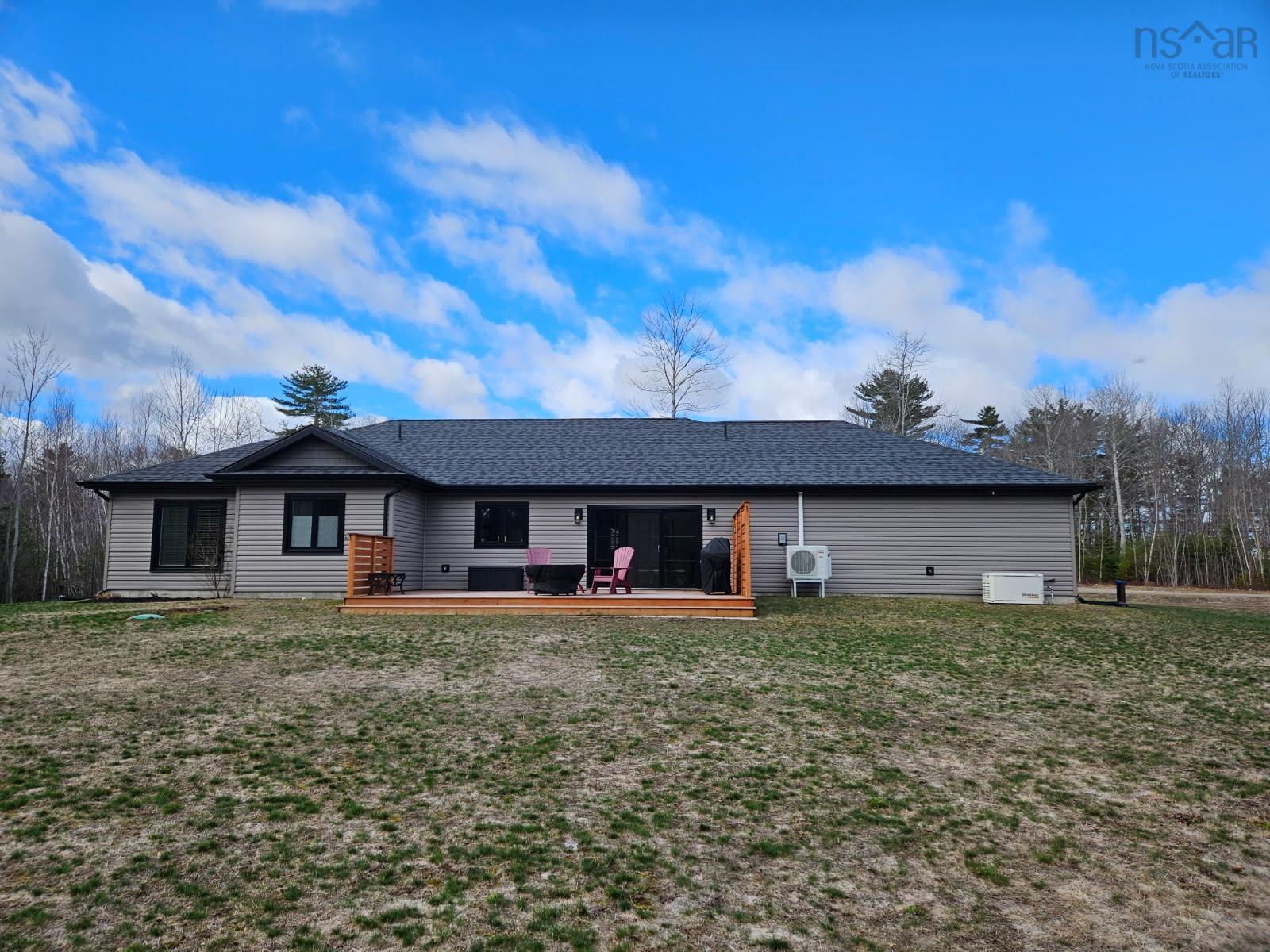 $650,000.00: 472 Alexander MacKenzie Road, South Farmington