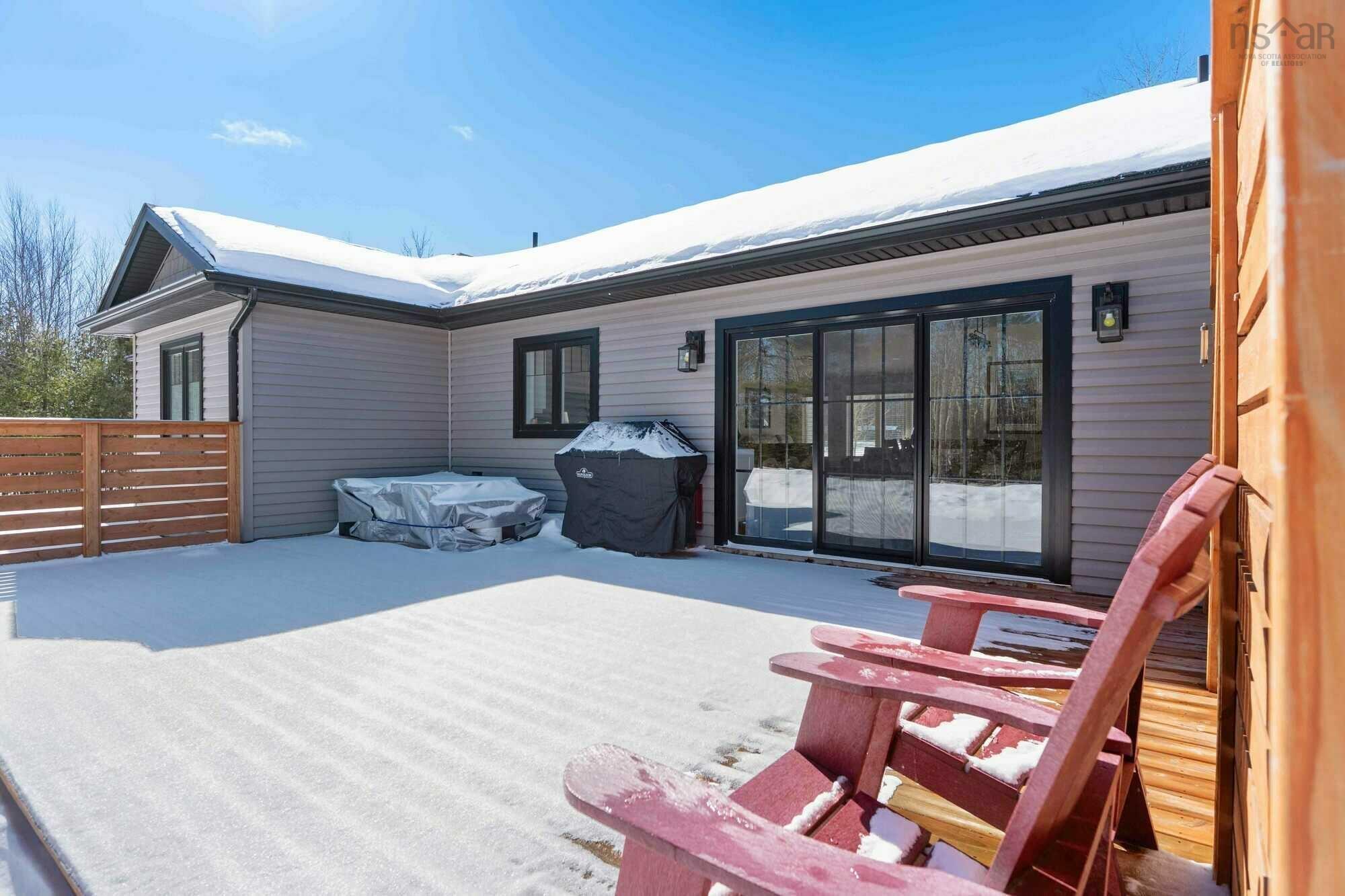 $695,000.00: 472 Alexander MacKenzie Road, South Farmington