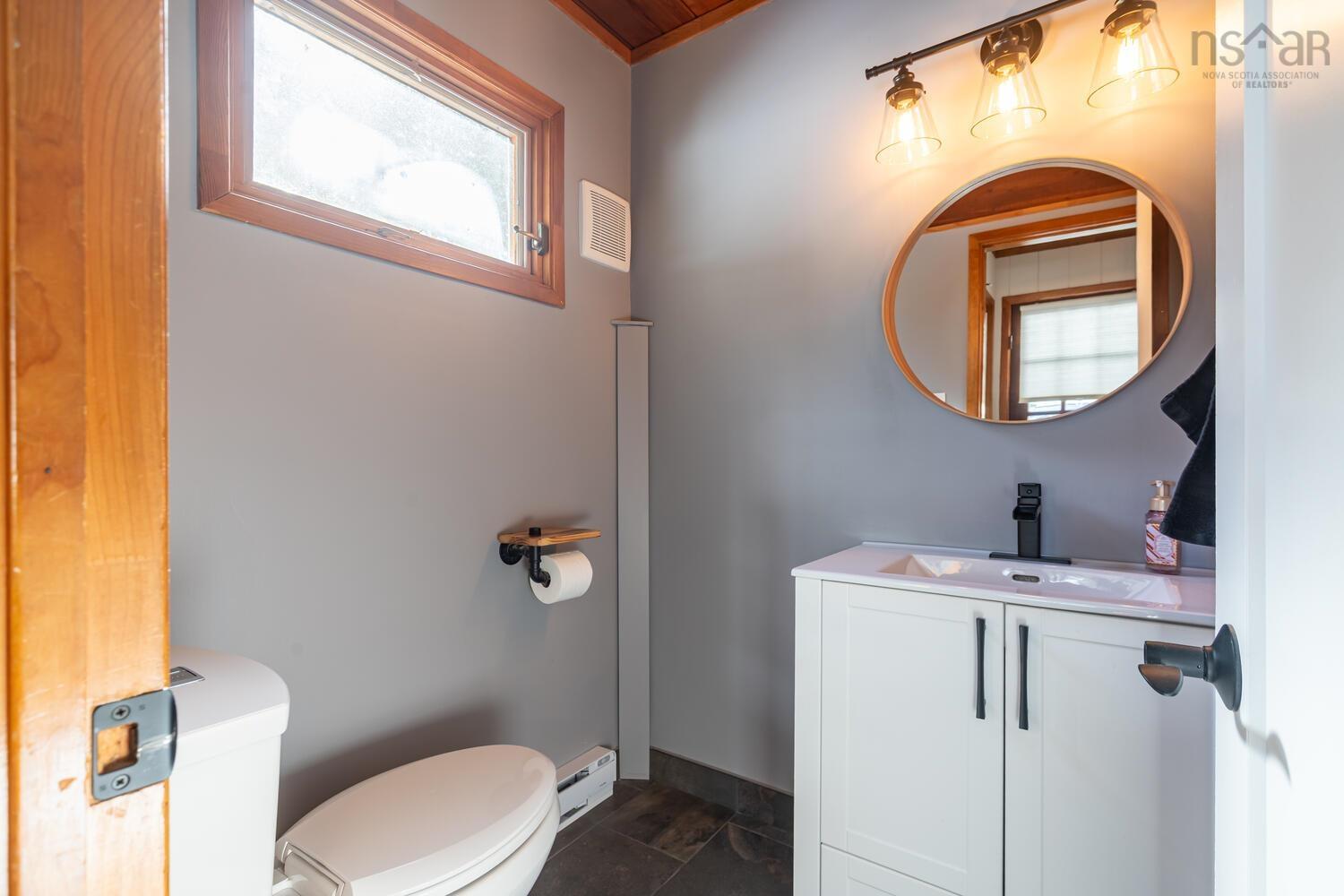 $649,900.00: 26 Anthony Avenue, Fletchers Lake