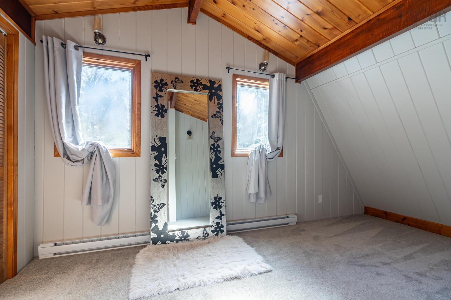 $649,900.00: 26 Anthony Avenue, Fletchers Lake